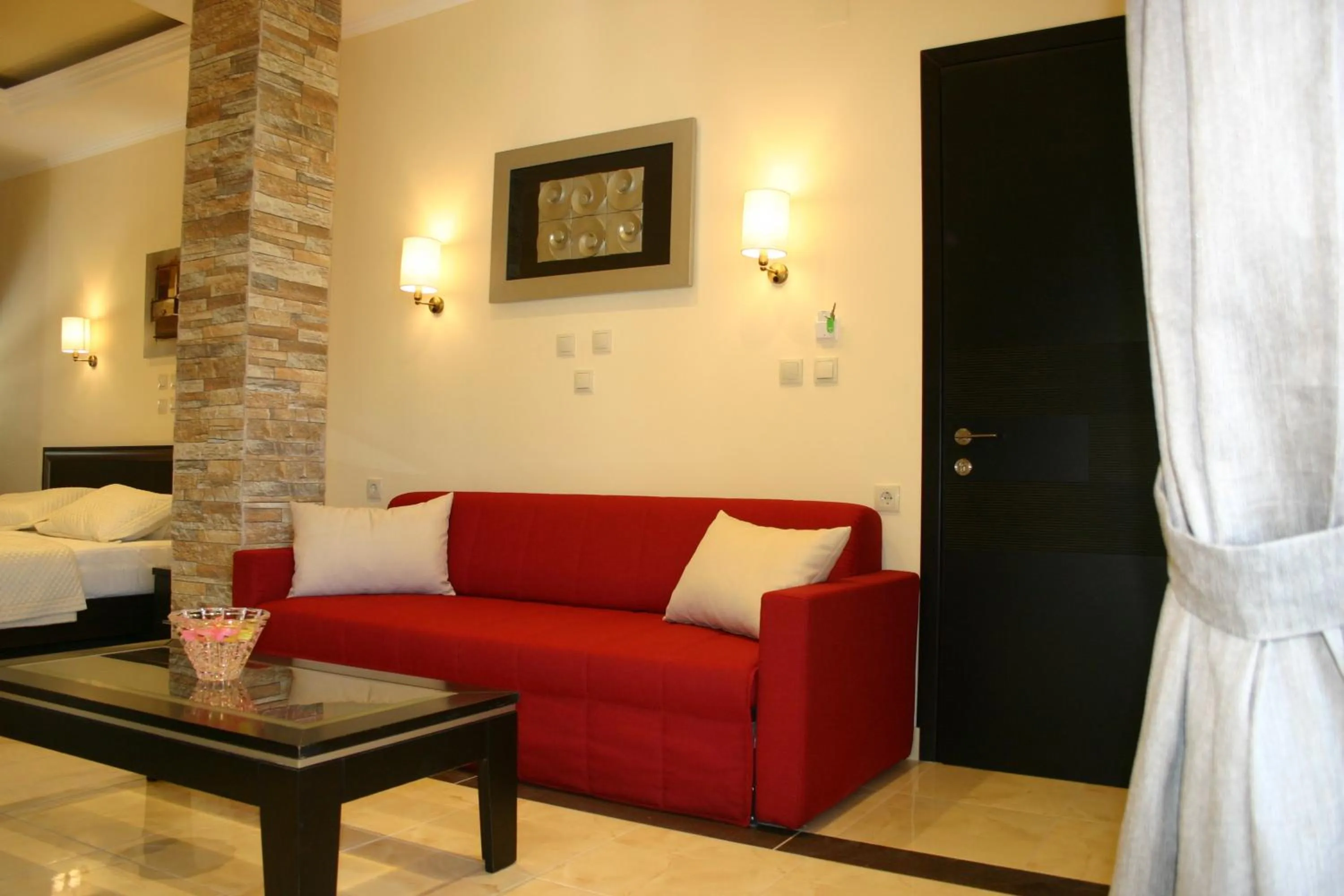 TV and multimedia, Bed in Petit Palais Hotel