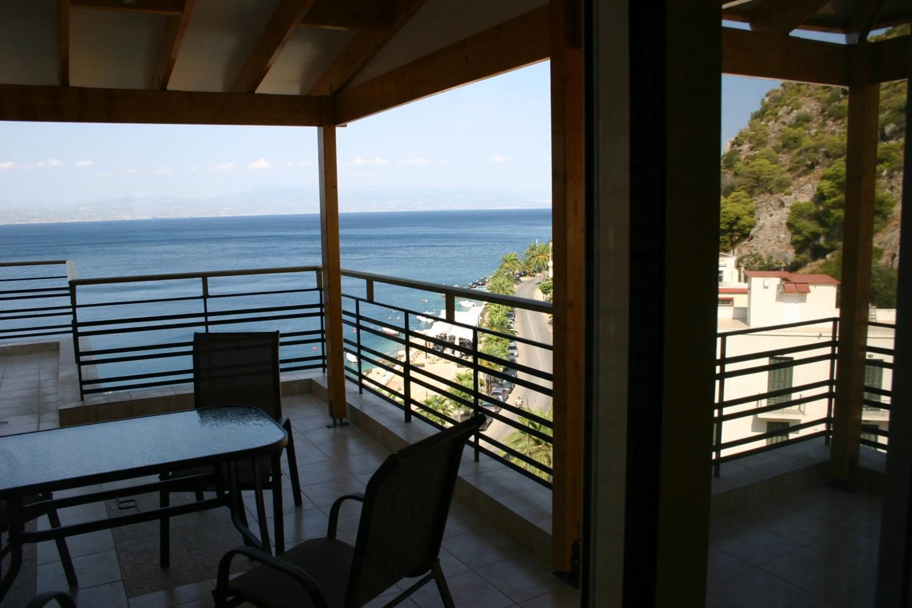 Balcony/Terrace in Petit Palais Hotel