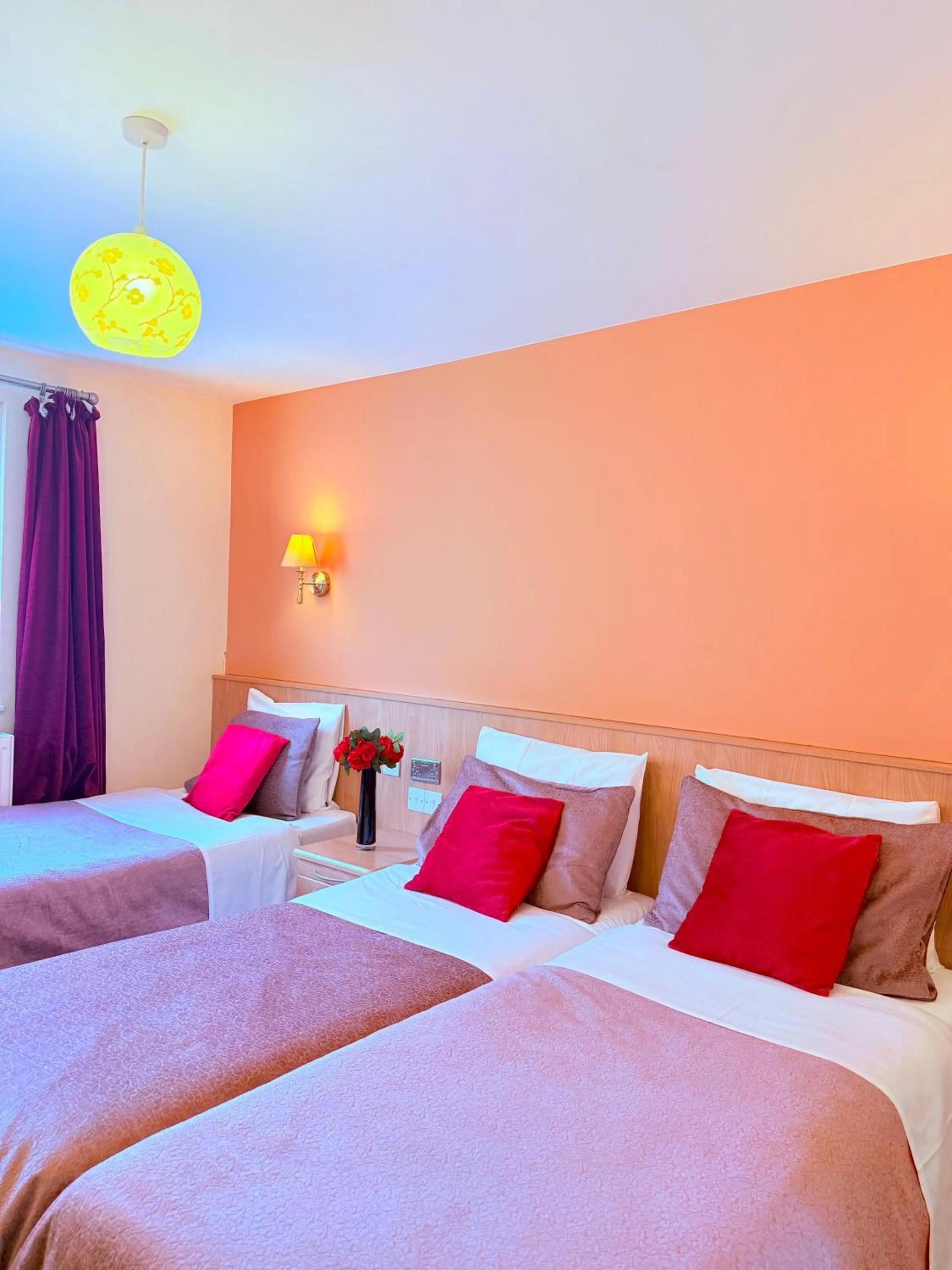 Bedroom, Bed in Albro House Hotel, London