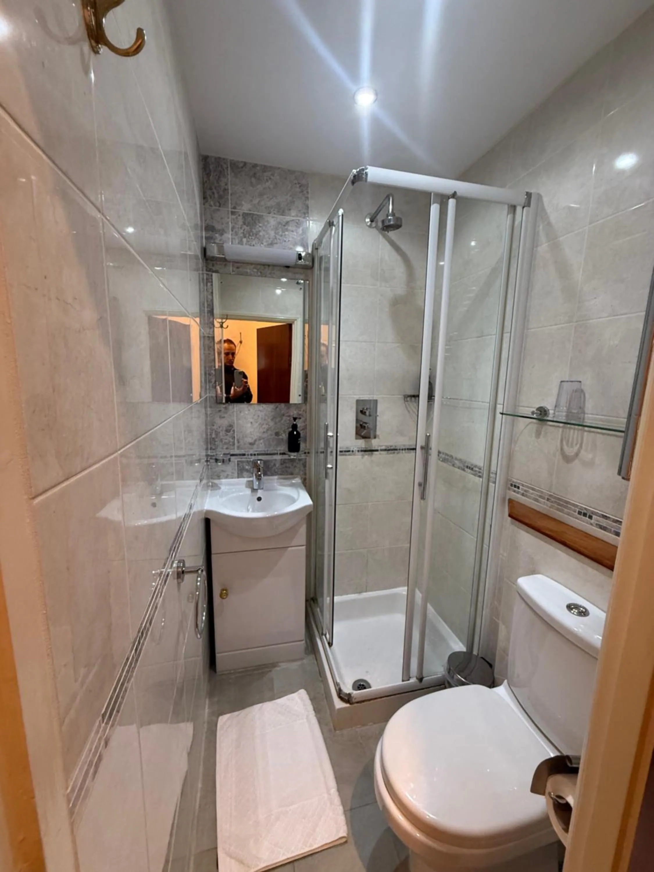 Albro House Hotel, London