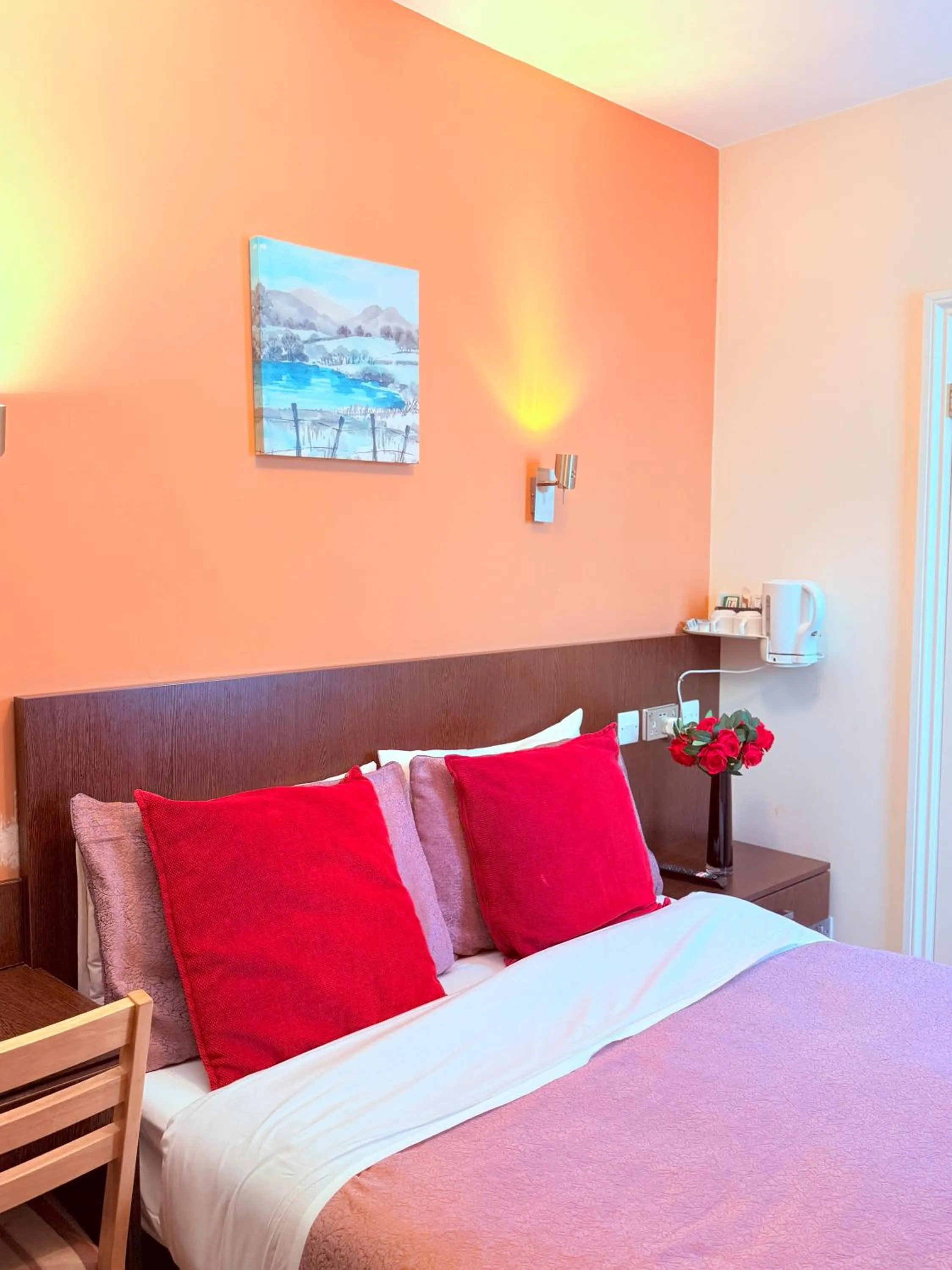 Bedroom, Bed in Albro House Hotel, London