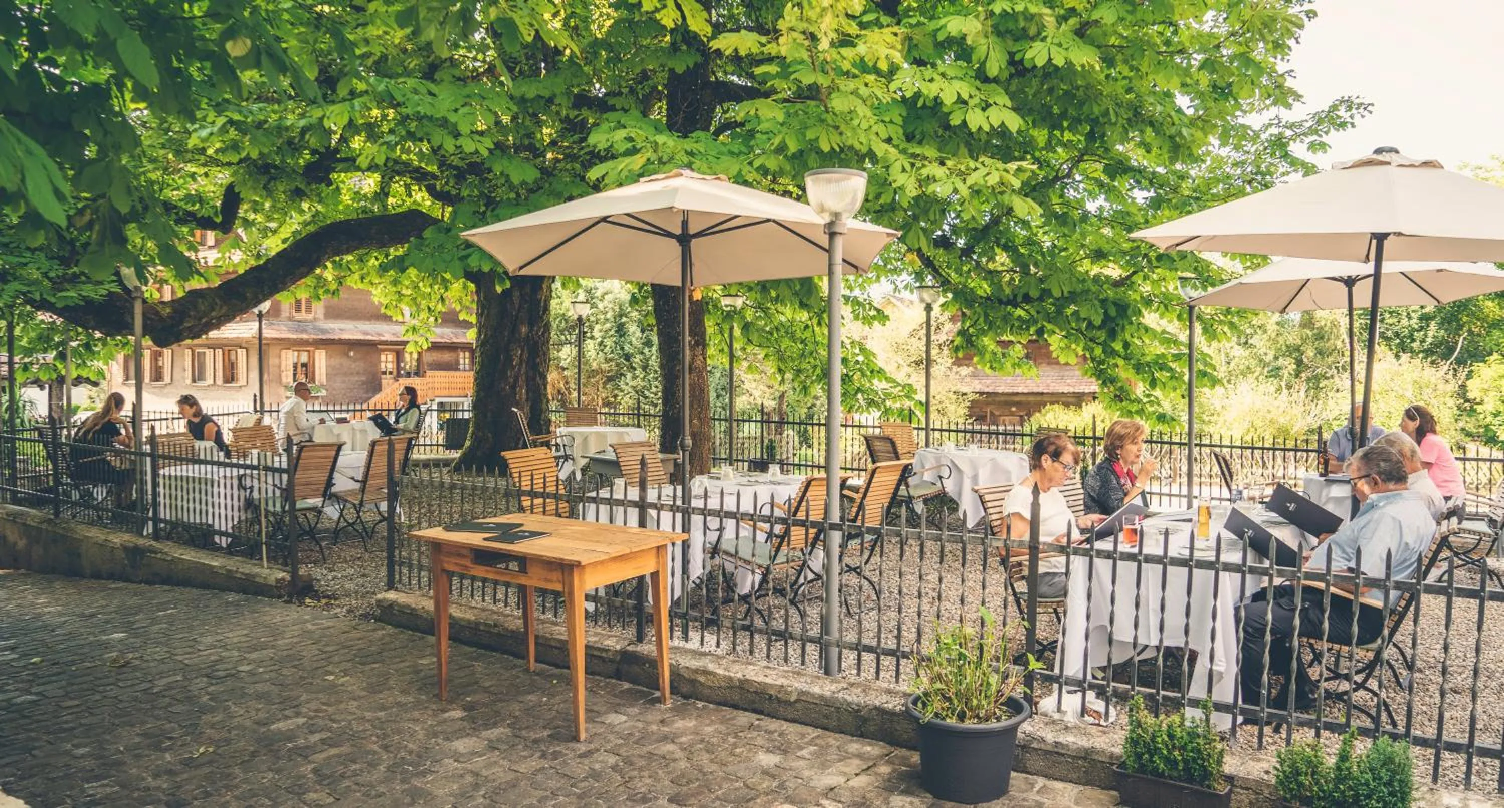 Staff in Gasthof Krone Blatten