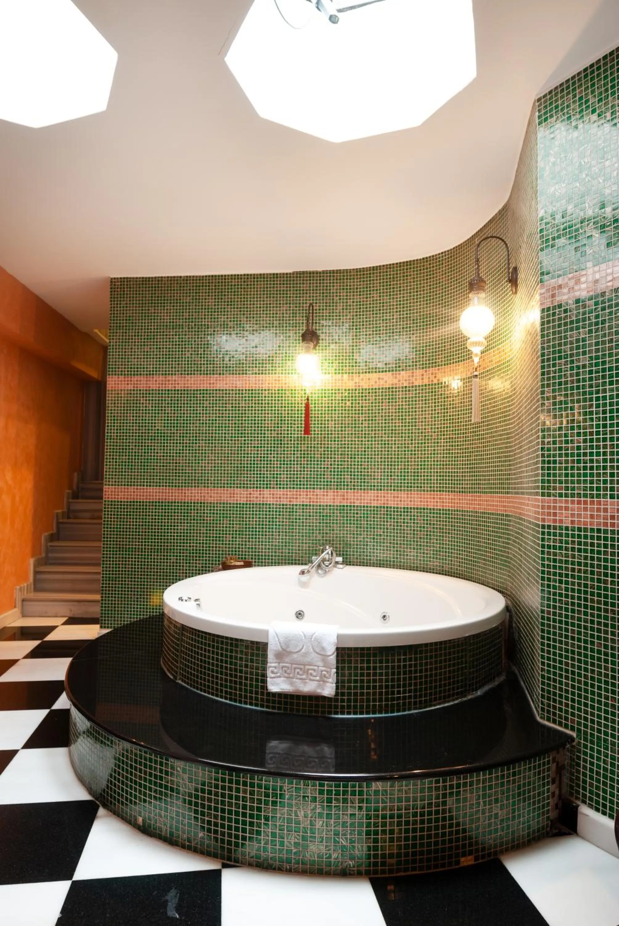 Hot Tub in Sokullu Pasa Hotel - Special Class