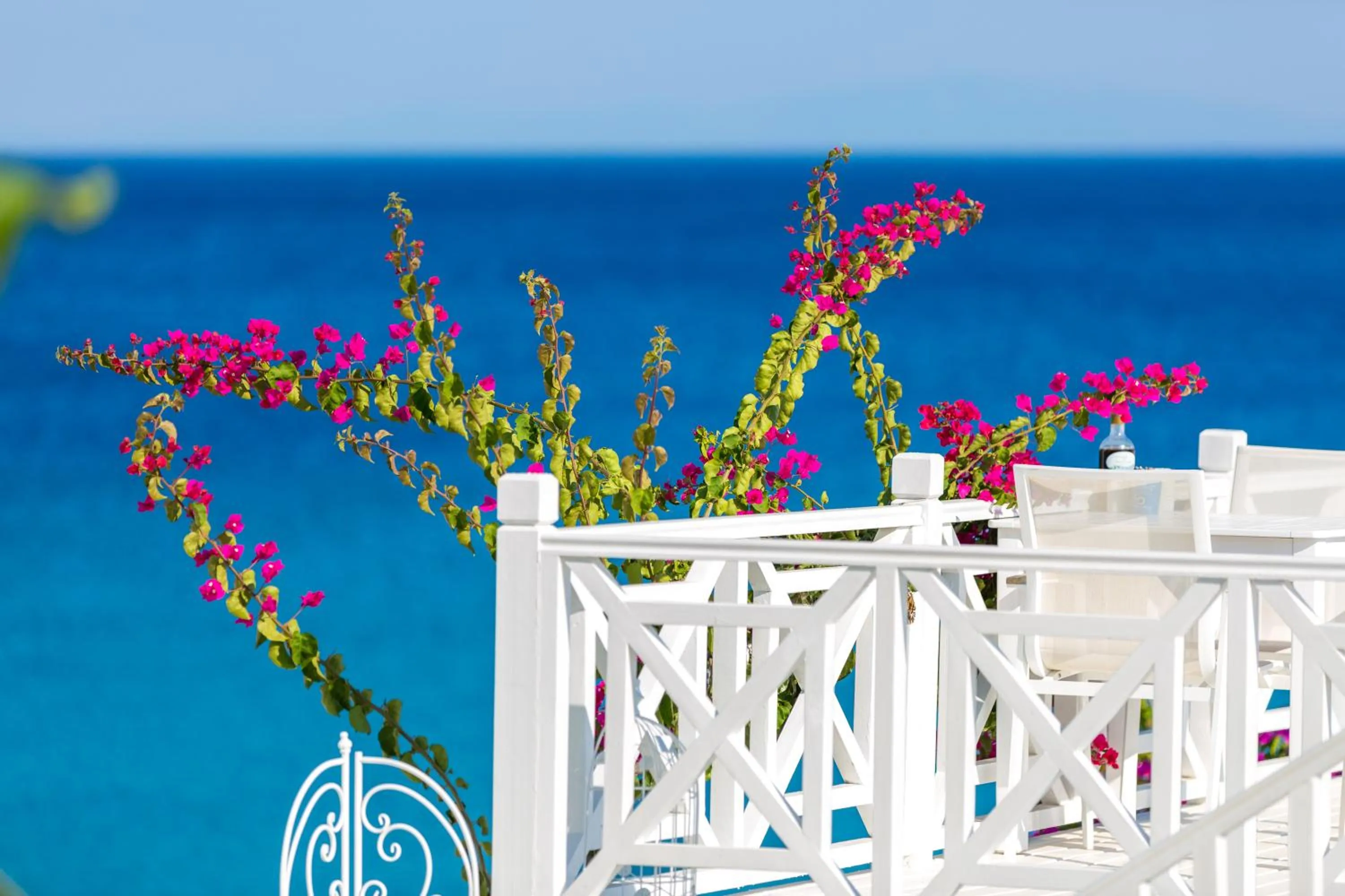 Property building in Hotel Mavi Beyaz