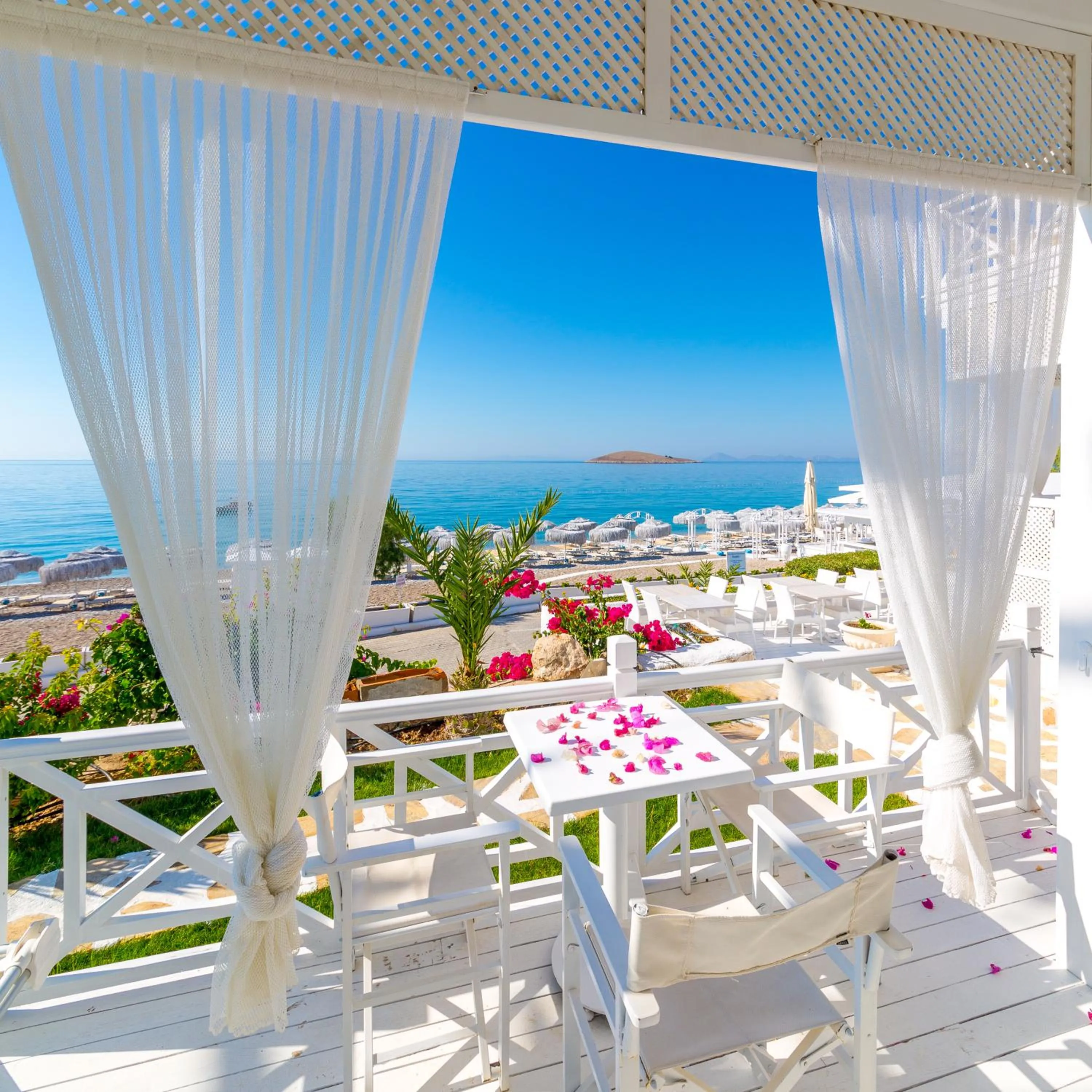 Balcony/Terrace in Hotel Mavi Beyaz