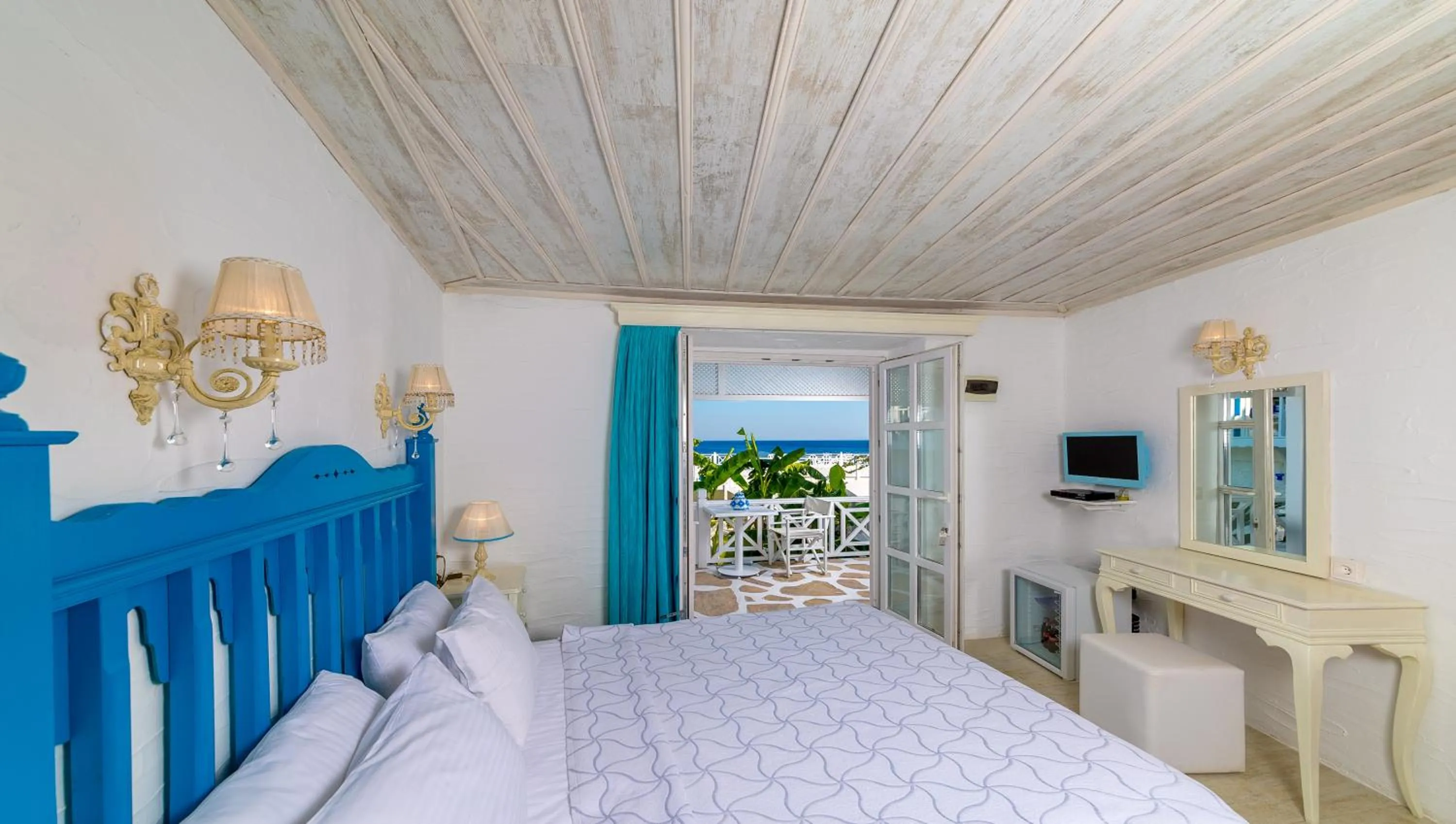 Balcony/Terrace in Hotel Mavi Beyaz