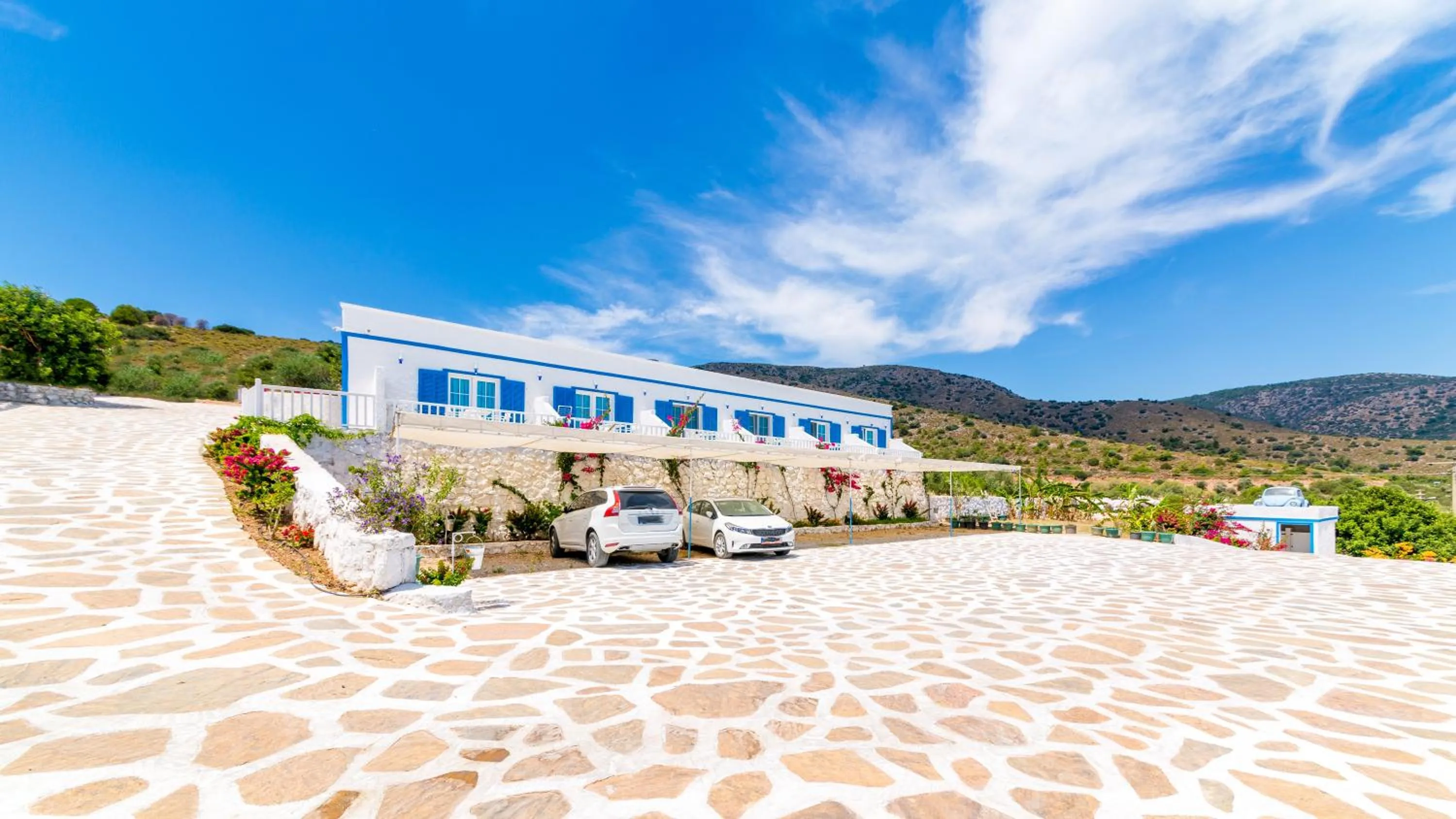 Property Building in Hotel Mavi Beyaz