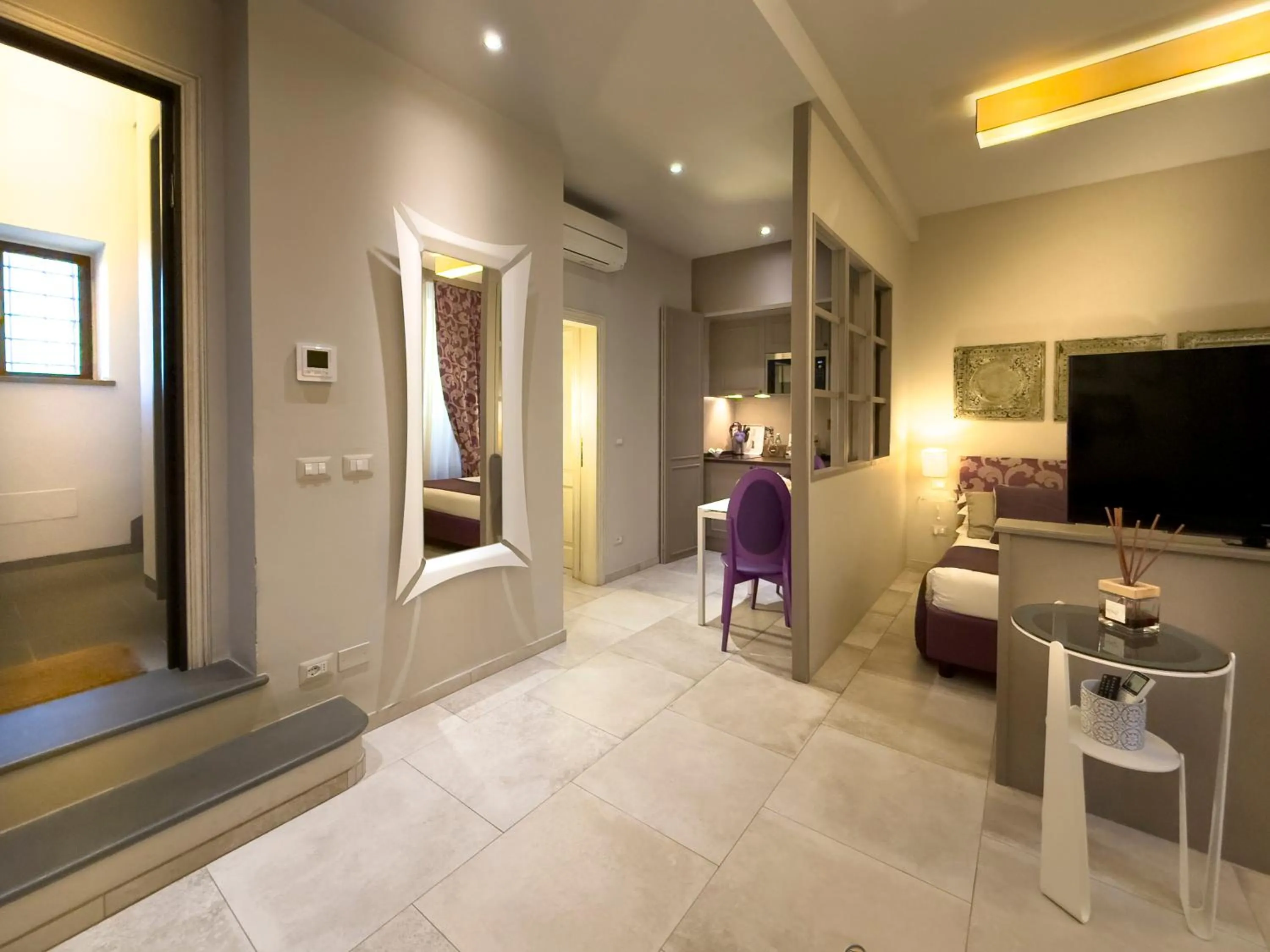 Photo of the whole room, Bed in QK Costa58 Home Tower