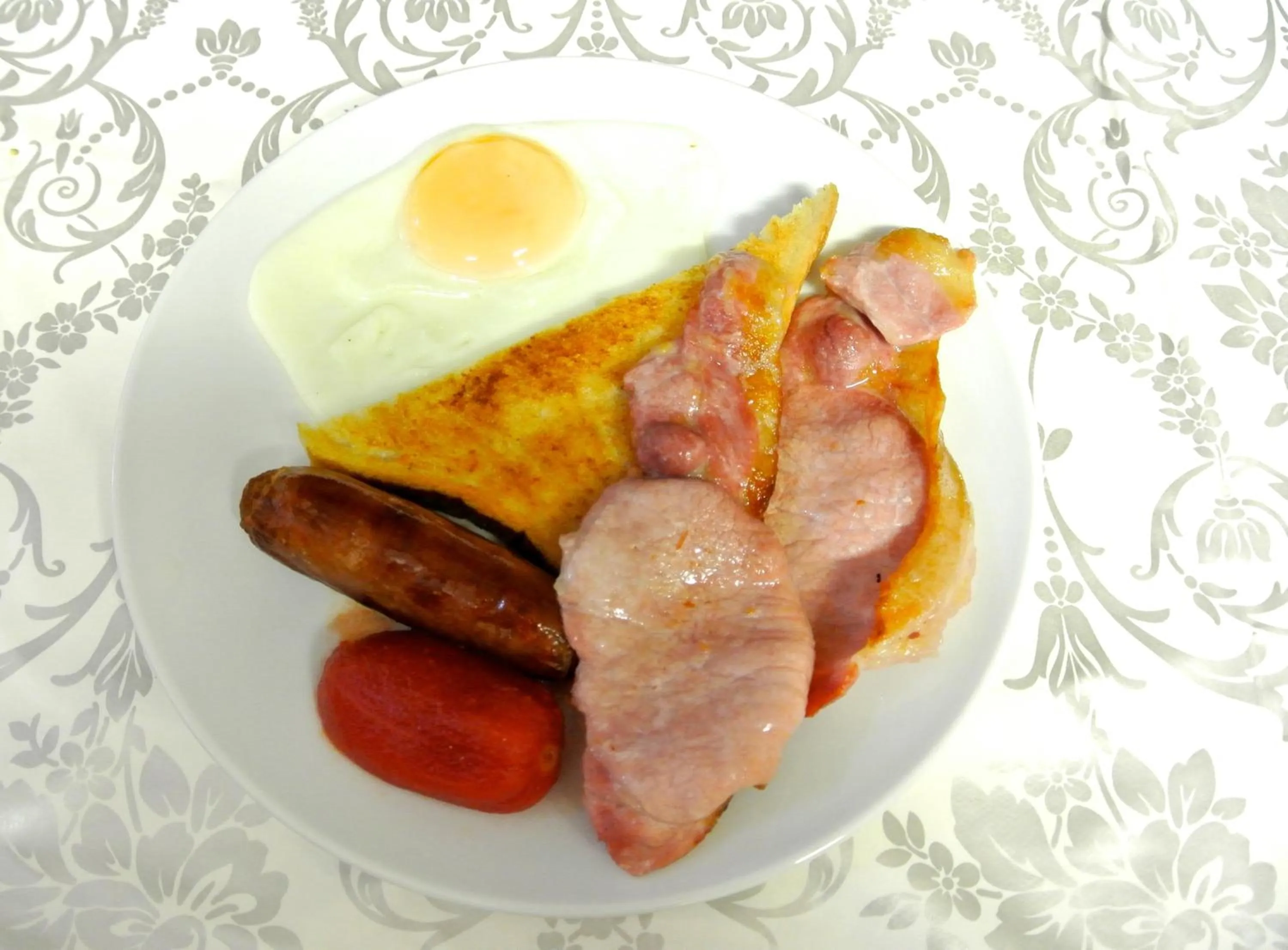 Restaurant/places to eat in Fairlawns Guest House