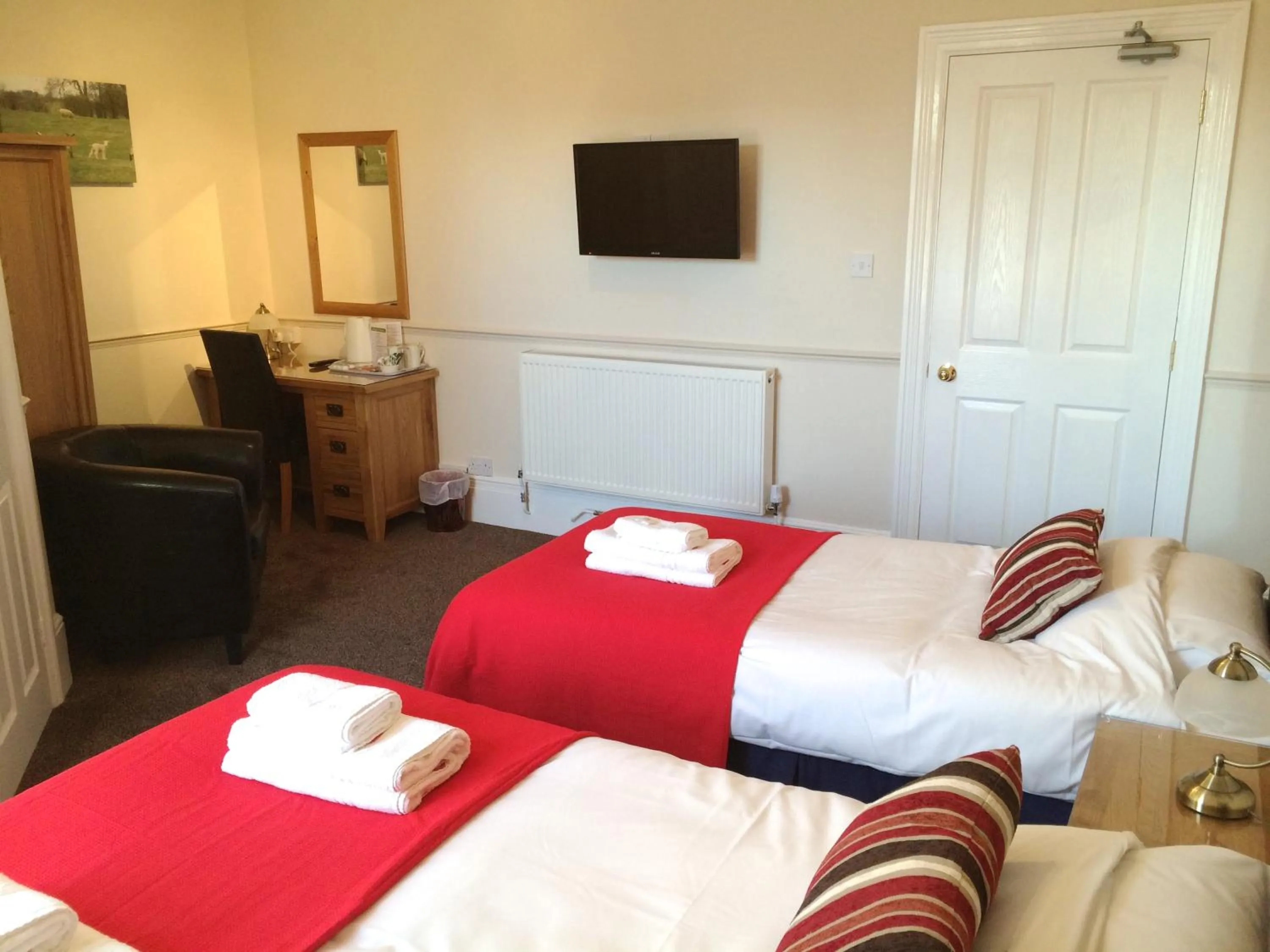 Bedroom, Bed in Fairlawns Guest House