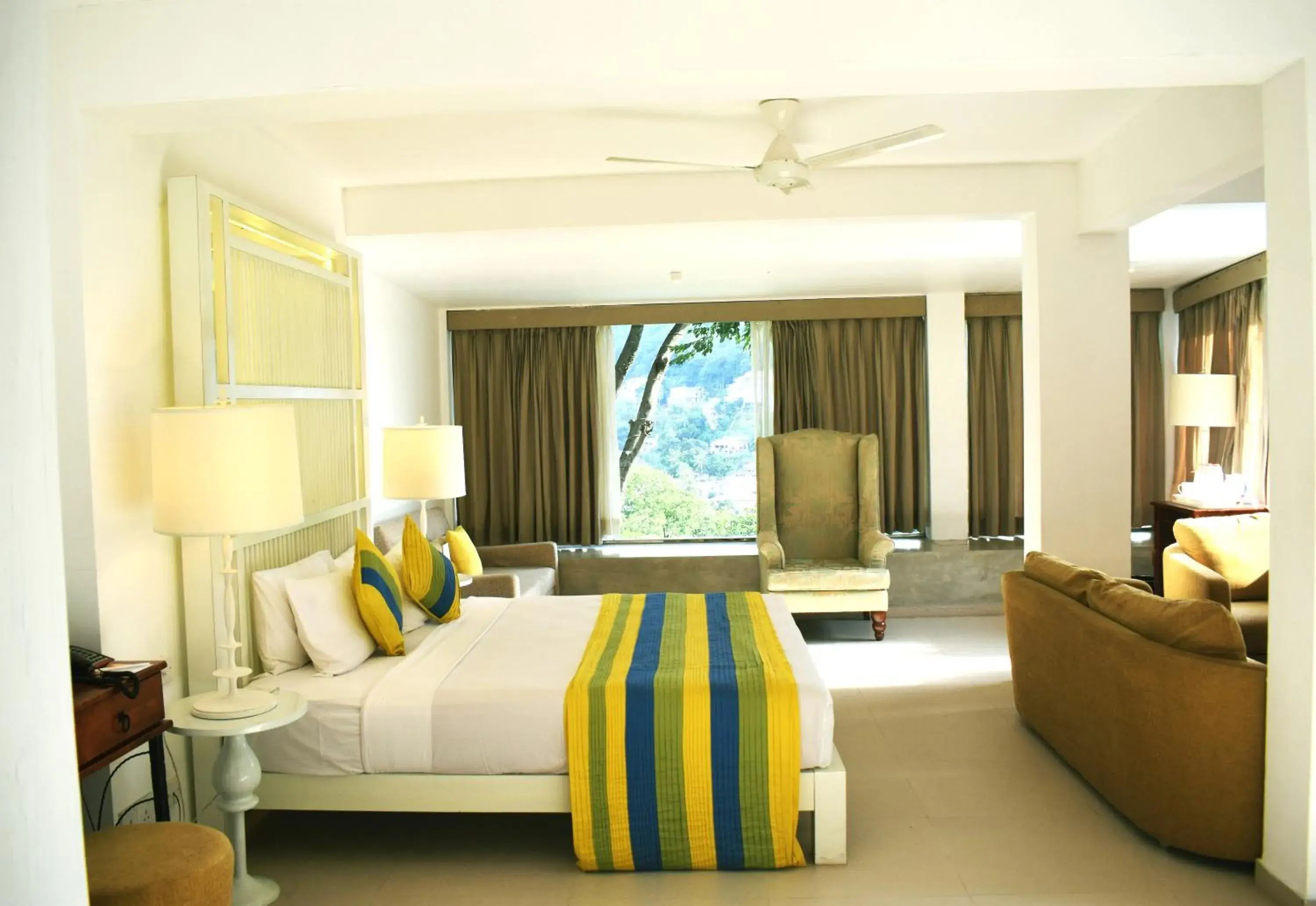 Suite in Thilanka Hotel Suite in Thilanka Hotel