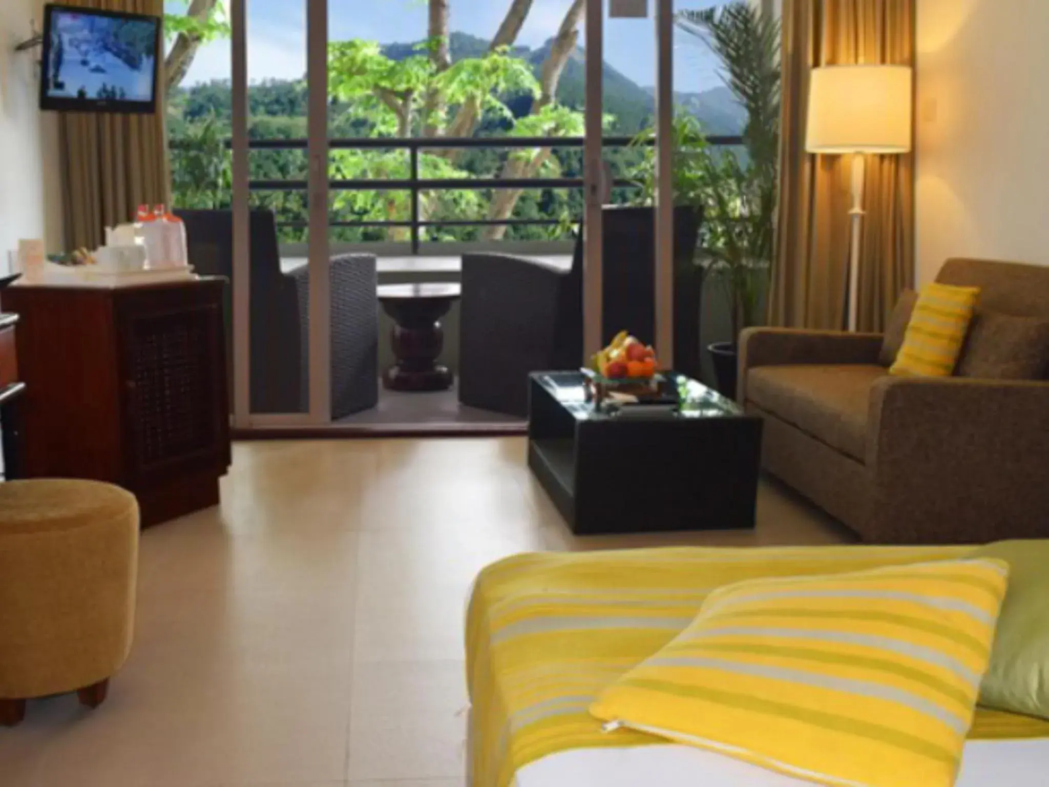 Deluxe Room in Thilanka Hotel Deluxe Room in Thilanka Hotel