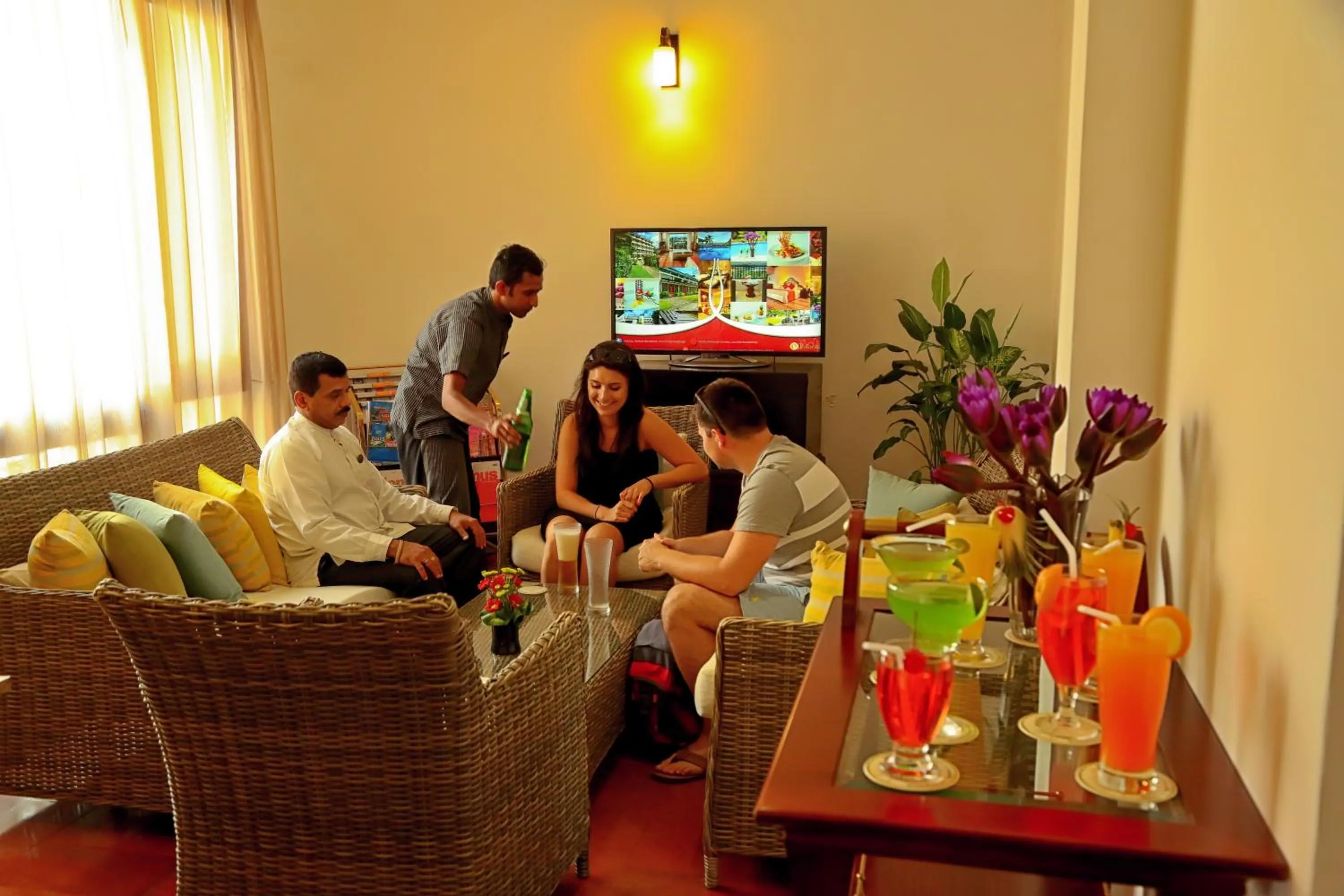 Lobby or reception in Thilanka Hotel