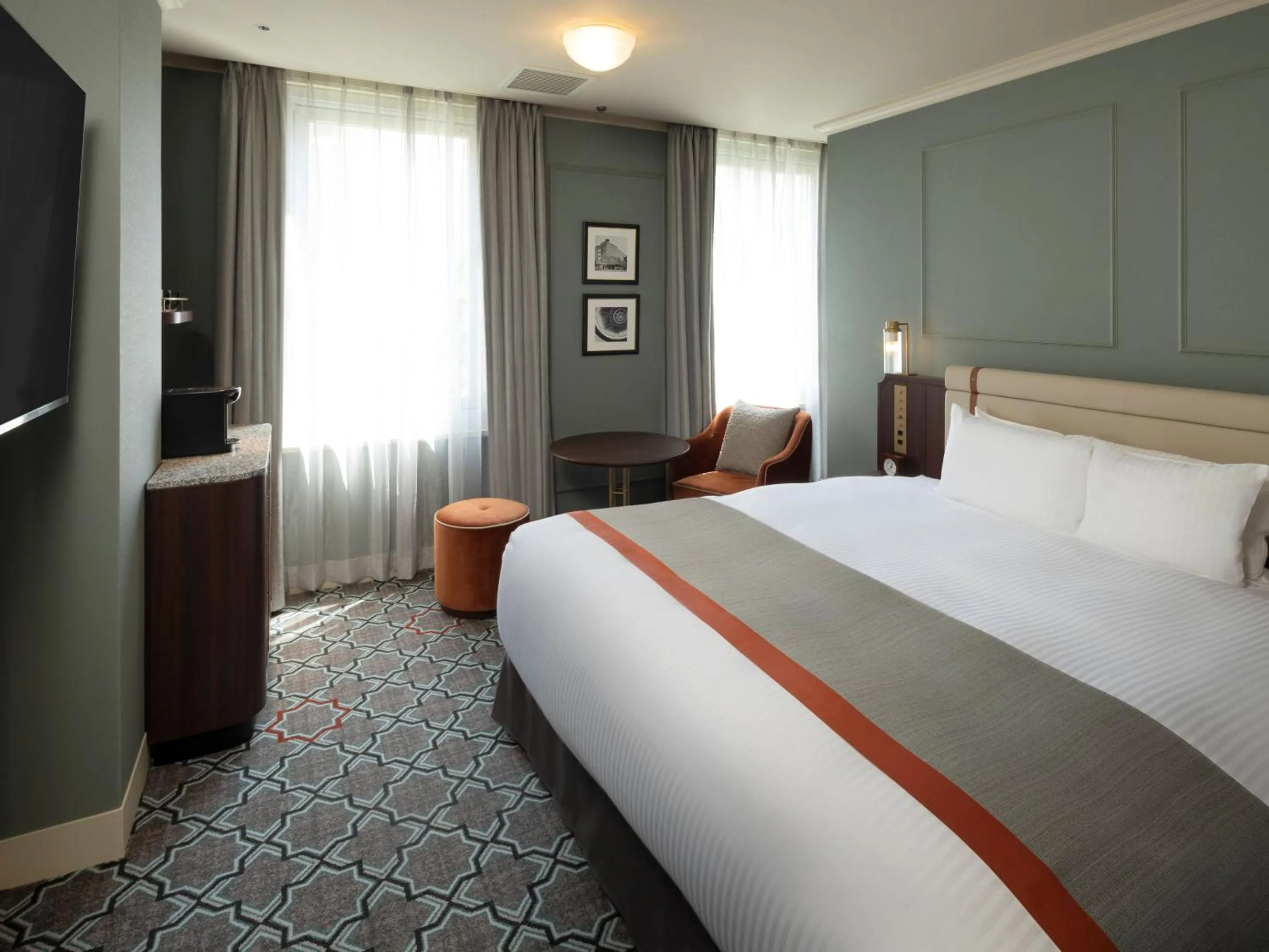 Photo of the whole room, Bed in Sapporo Grand Hotel