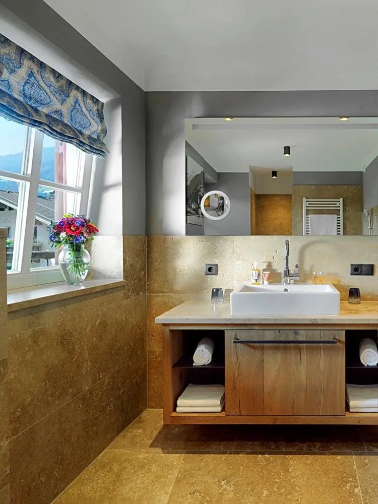 Bathroom in Landgasthof Hotel Linde