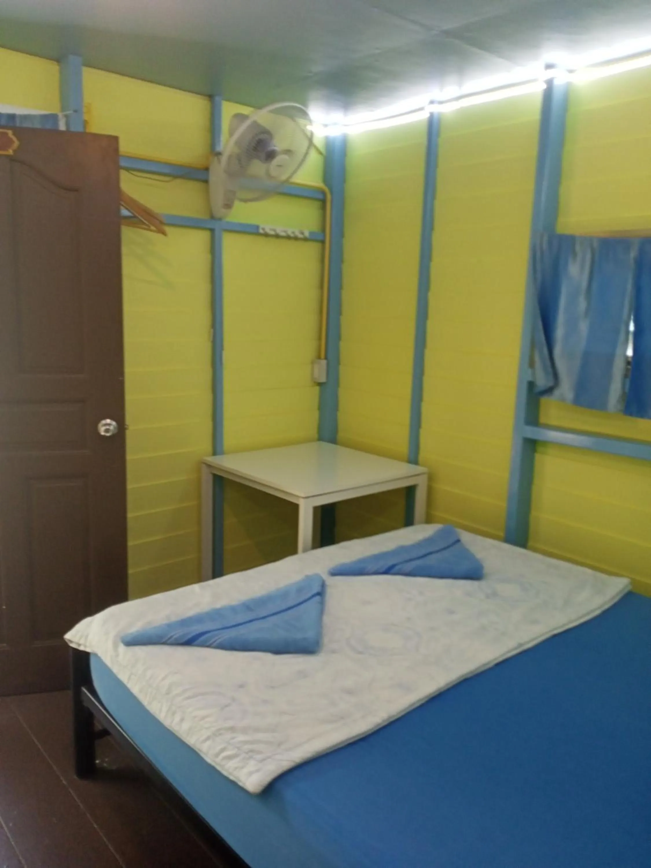 Bed in Lakchai Resort