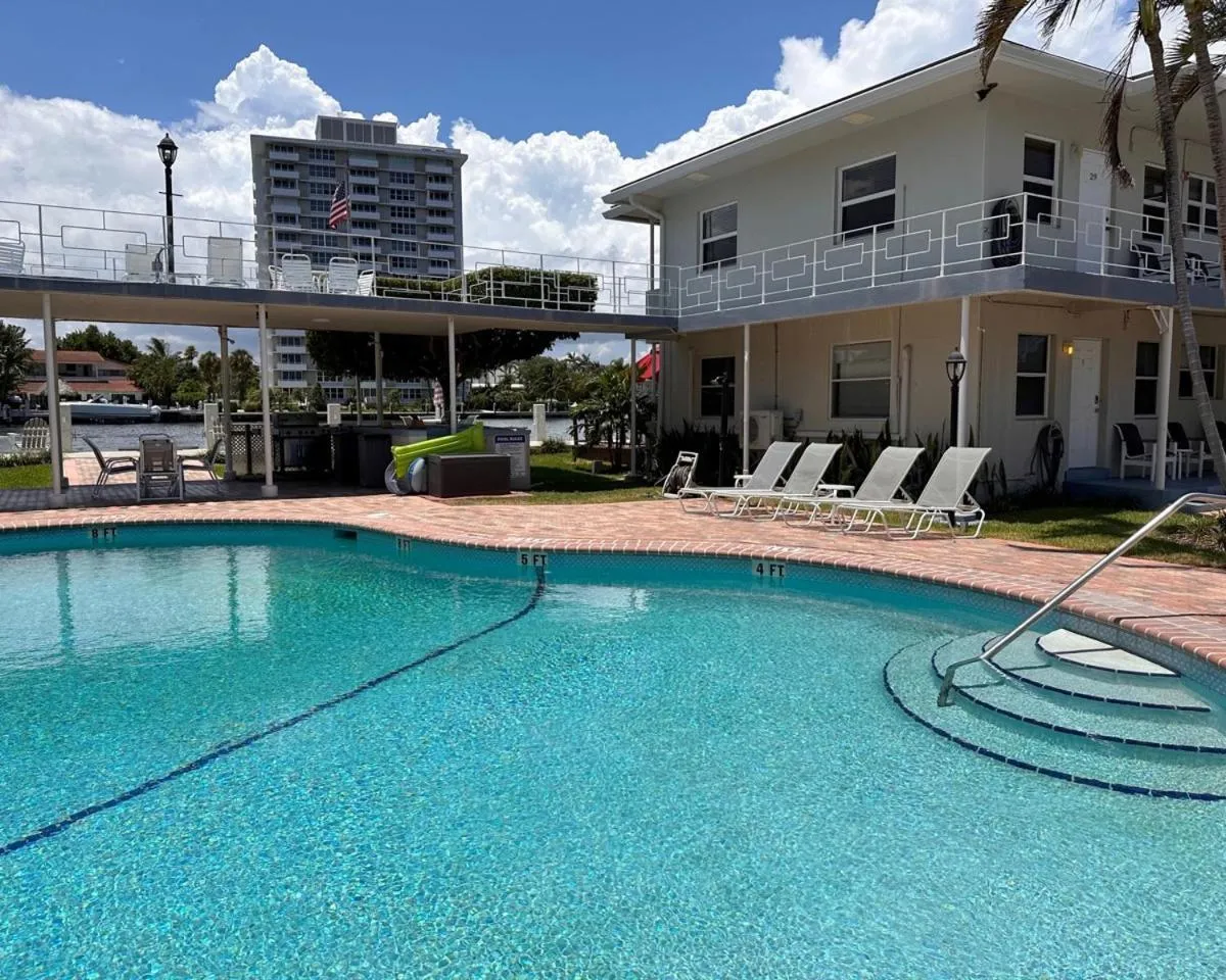 Holiday Isle Yacht Club