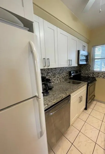 Holiday Isle Yacht Club