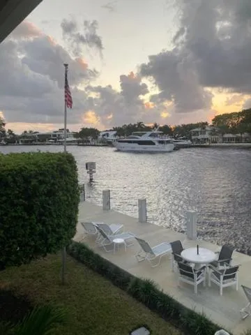 Holiday Isle Yacht Club