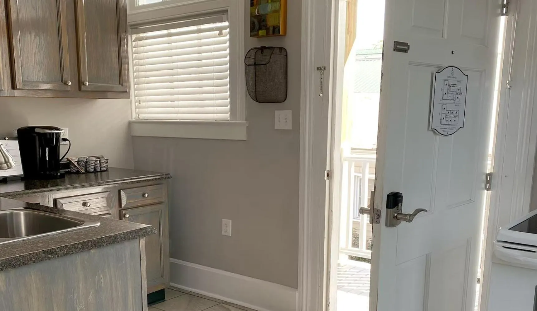 Coffee/tea facilities in Hotel Laurance