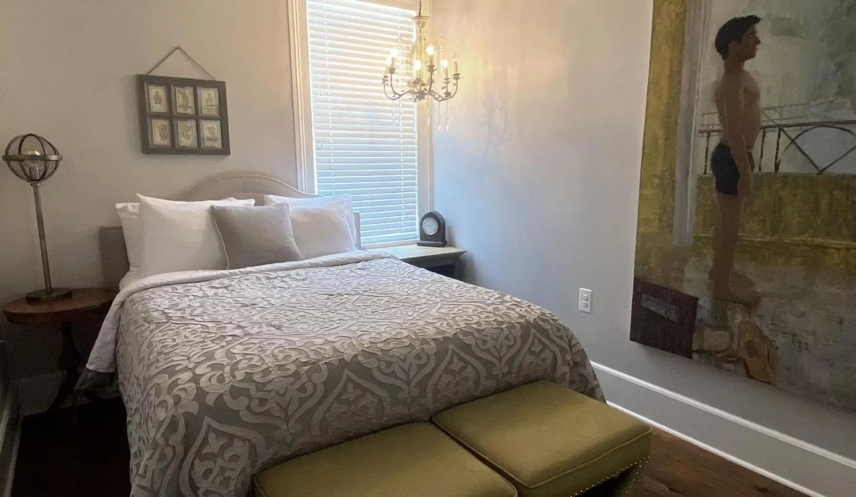 Bed in Hotel Laurance