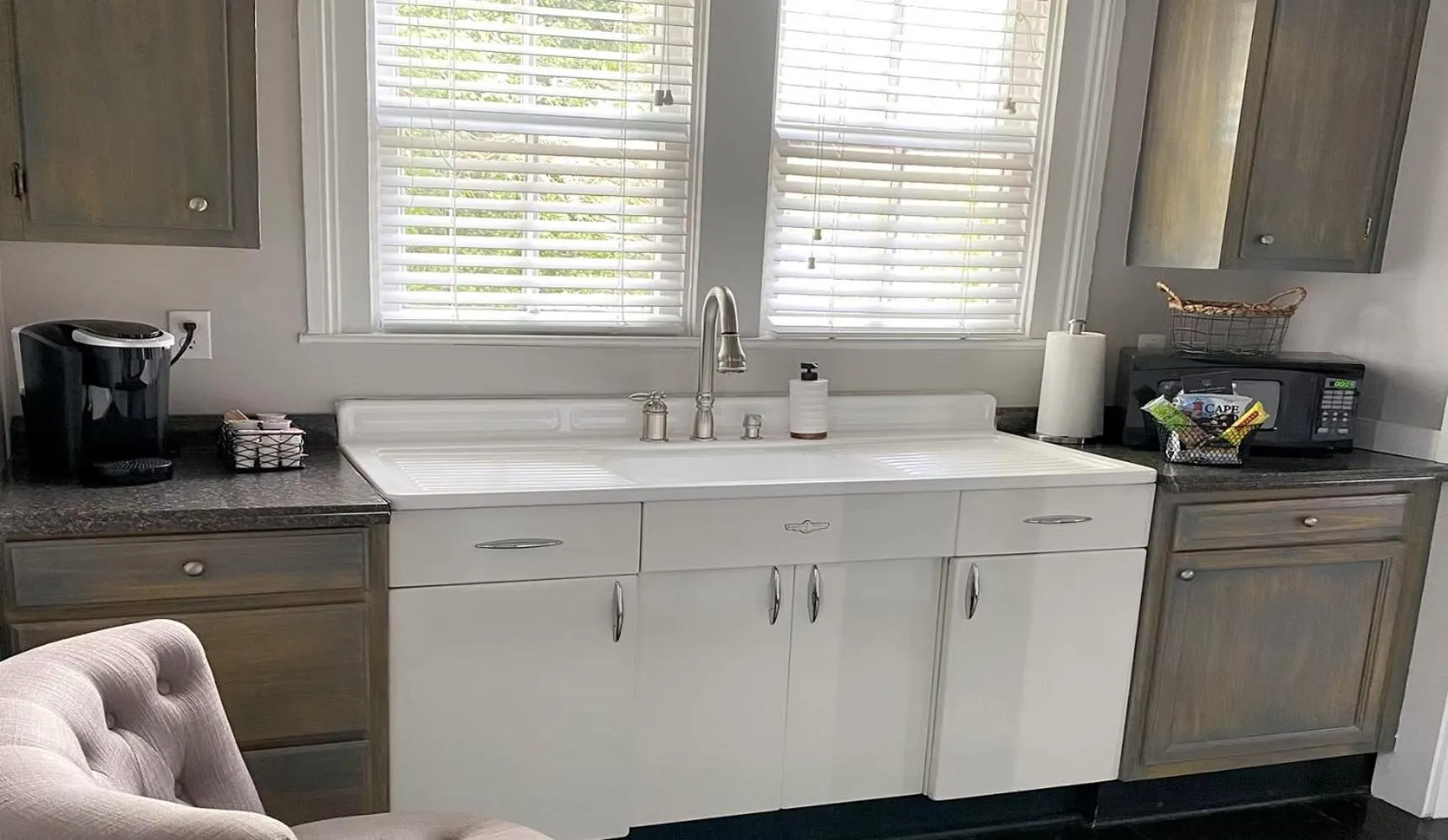 pet friendly in Hotel Laurance