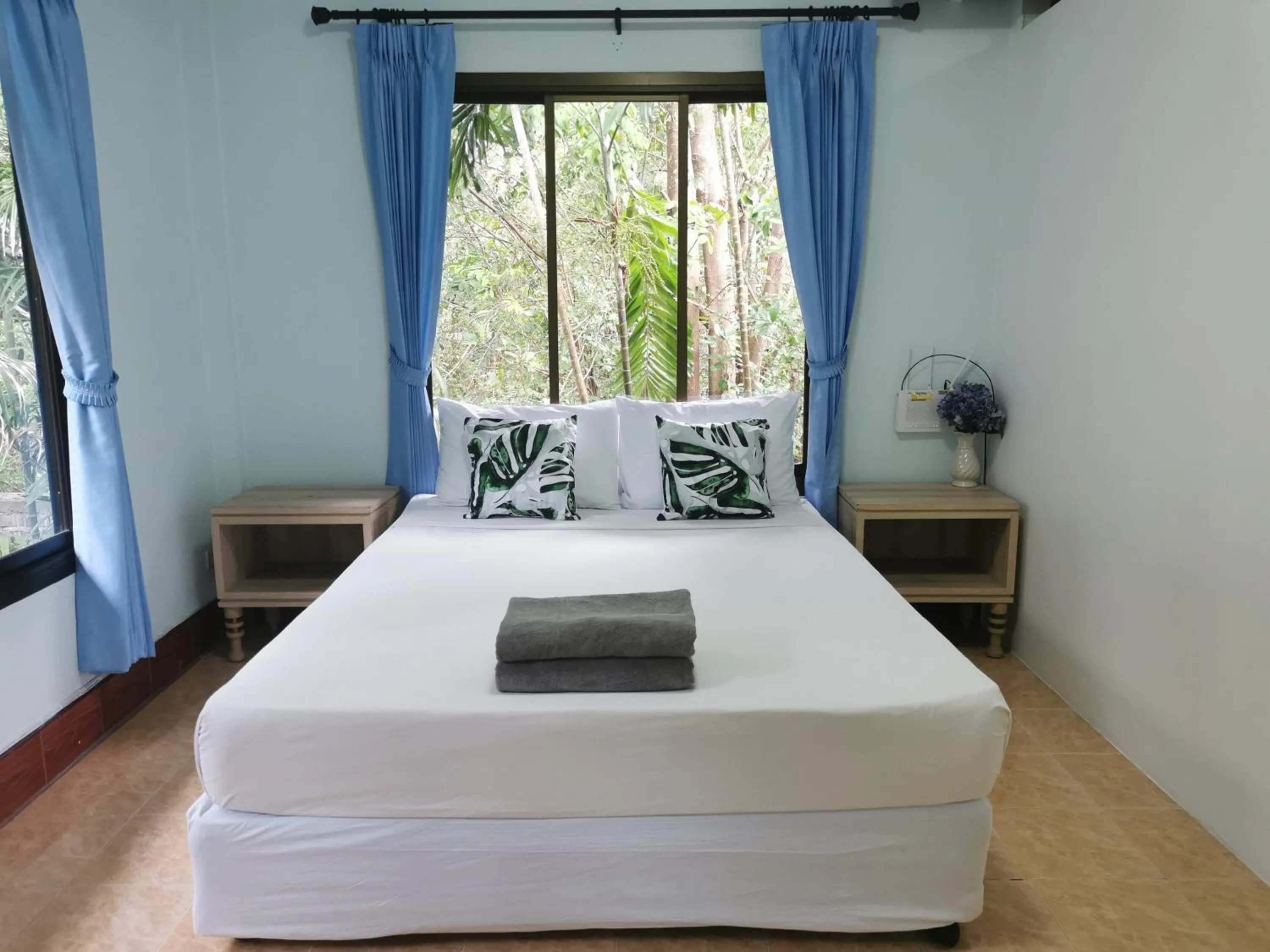 Bed in Phalarn Inn Resort