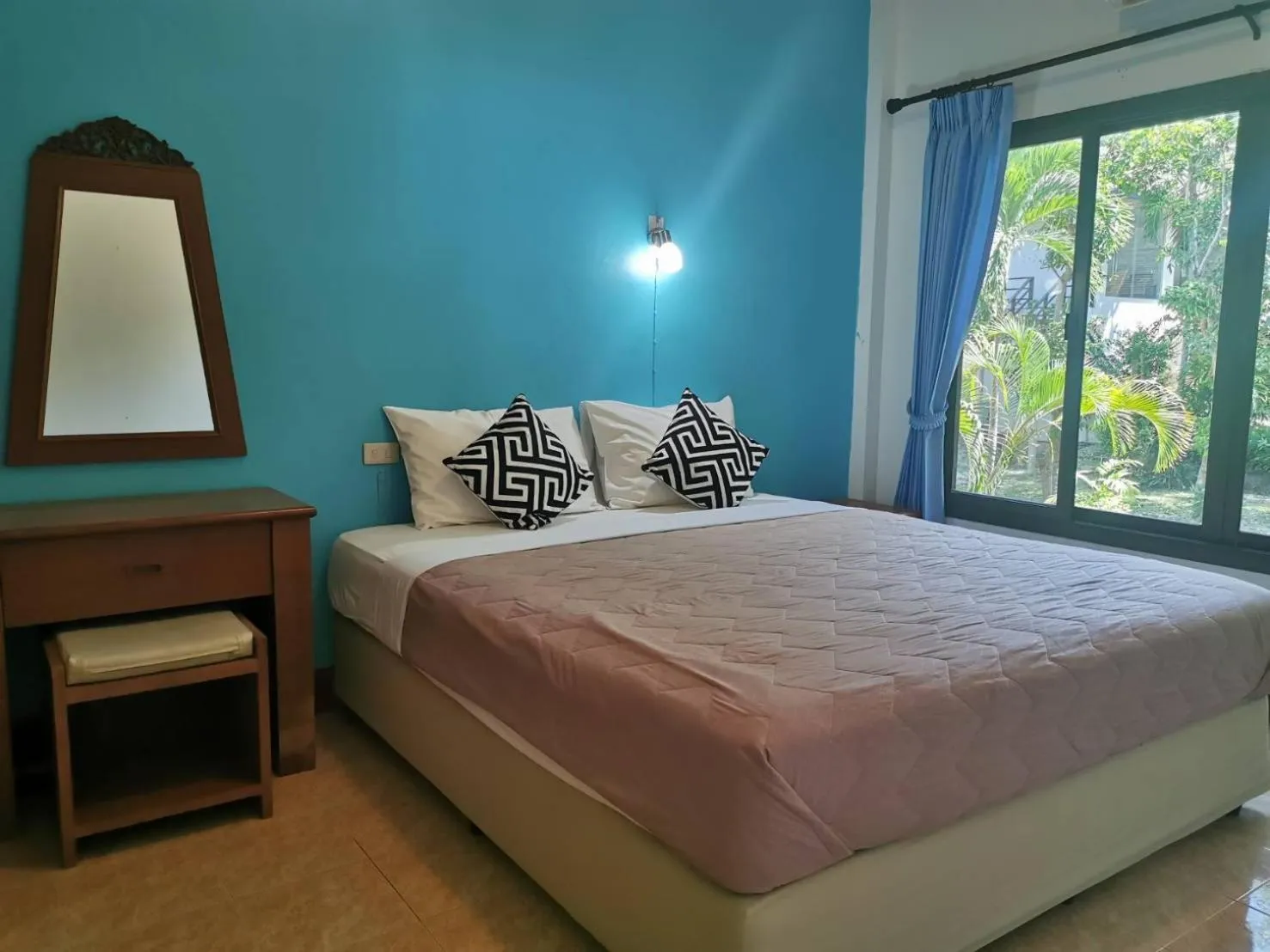 Bedroom, Bed in Phalarn Inn Resort