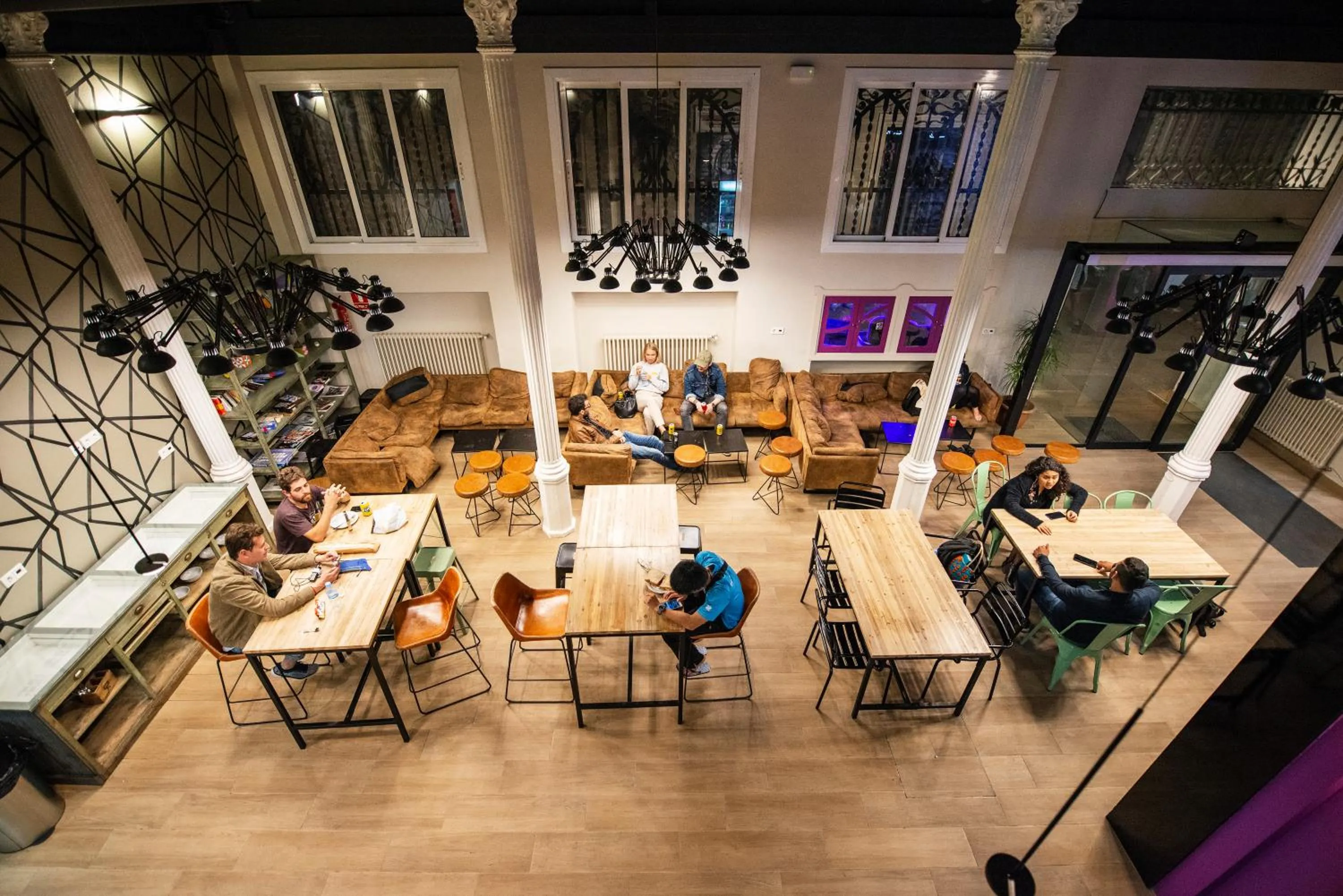 Lounge or bar in Safestay Barcelona Gothic