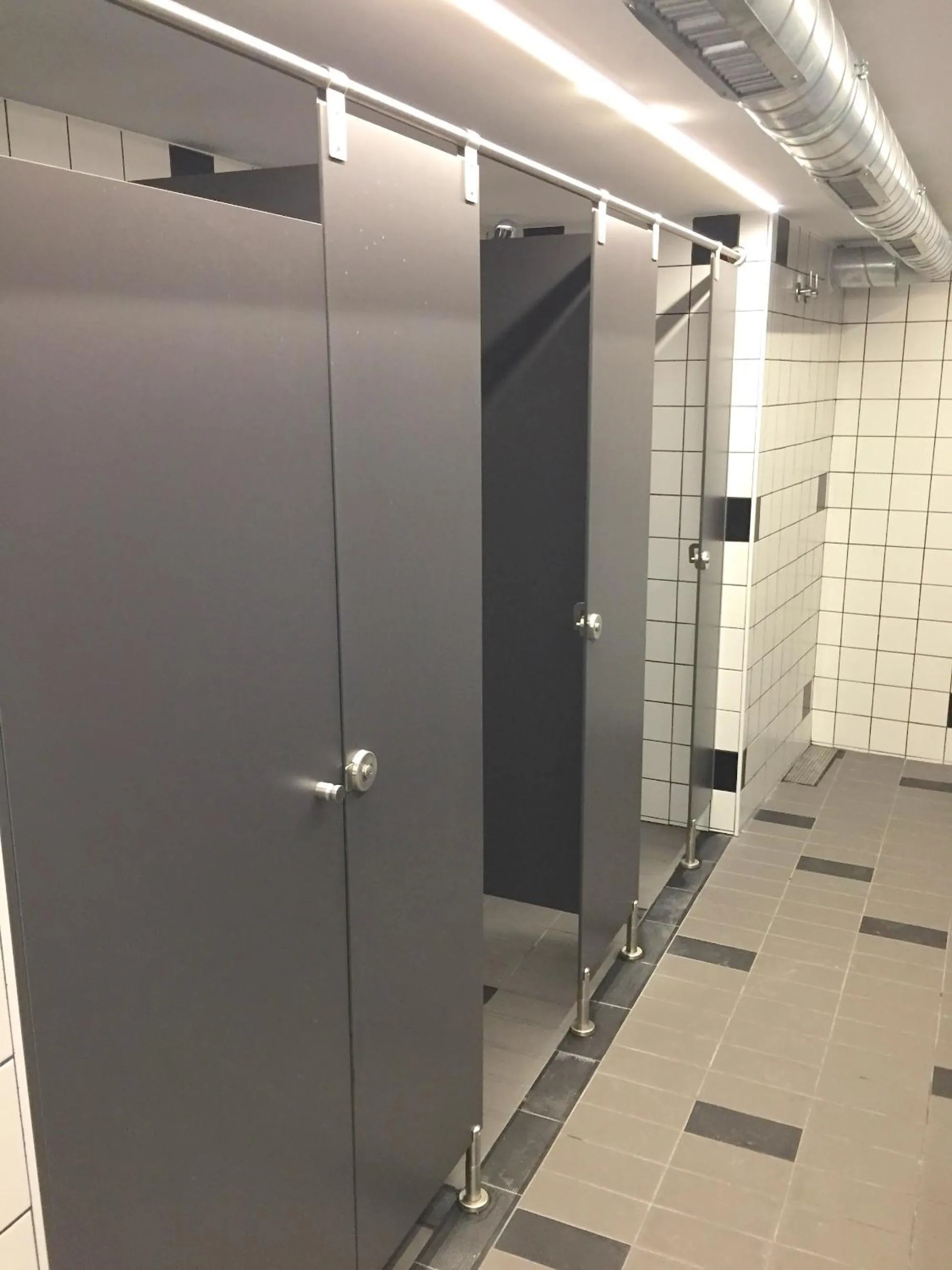 Bathroom in Safestay Barcelona Gothic