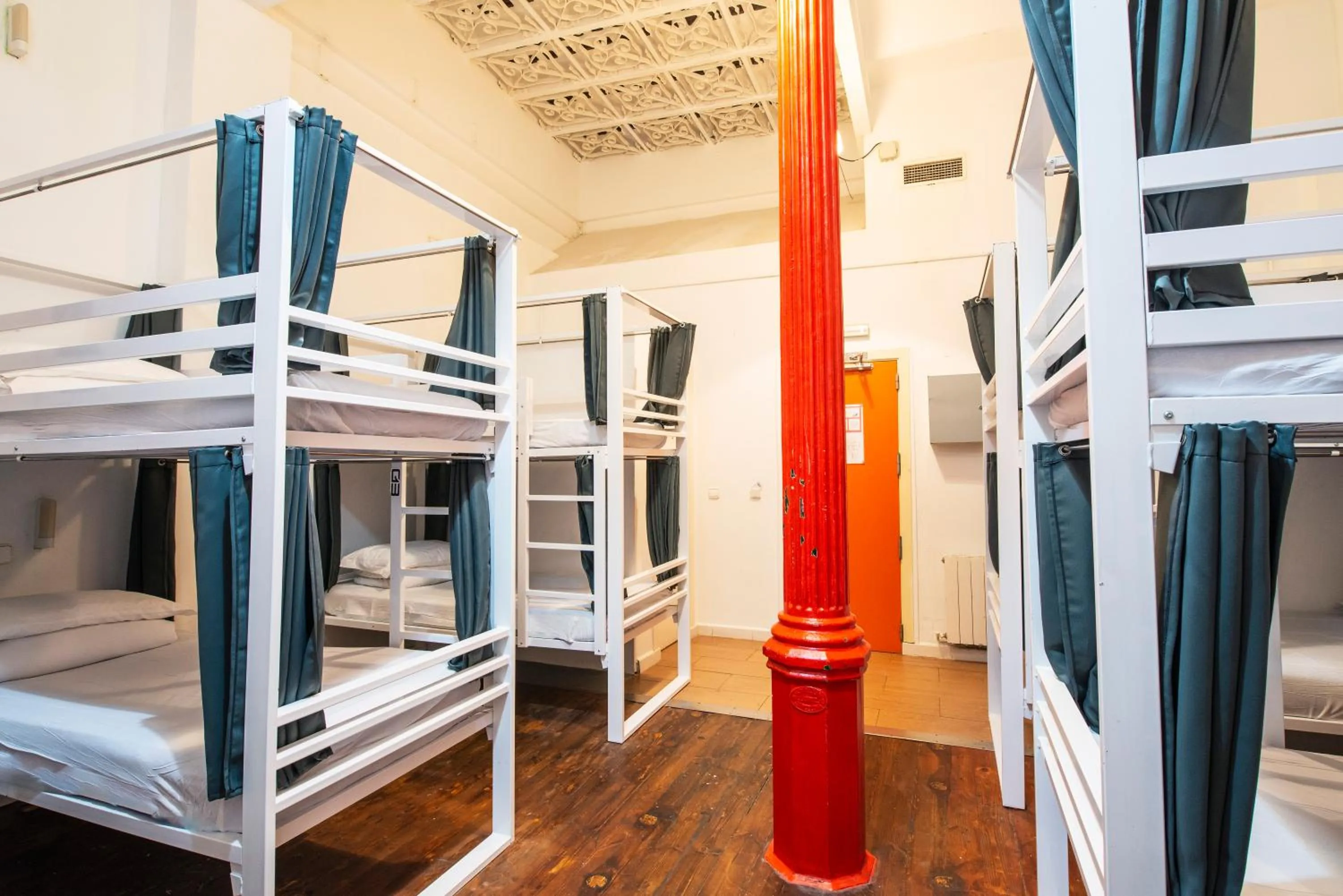 bunk bed, Bed in Safestay Barcelona Gothic