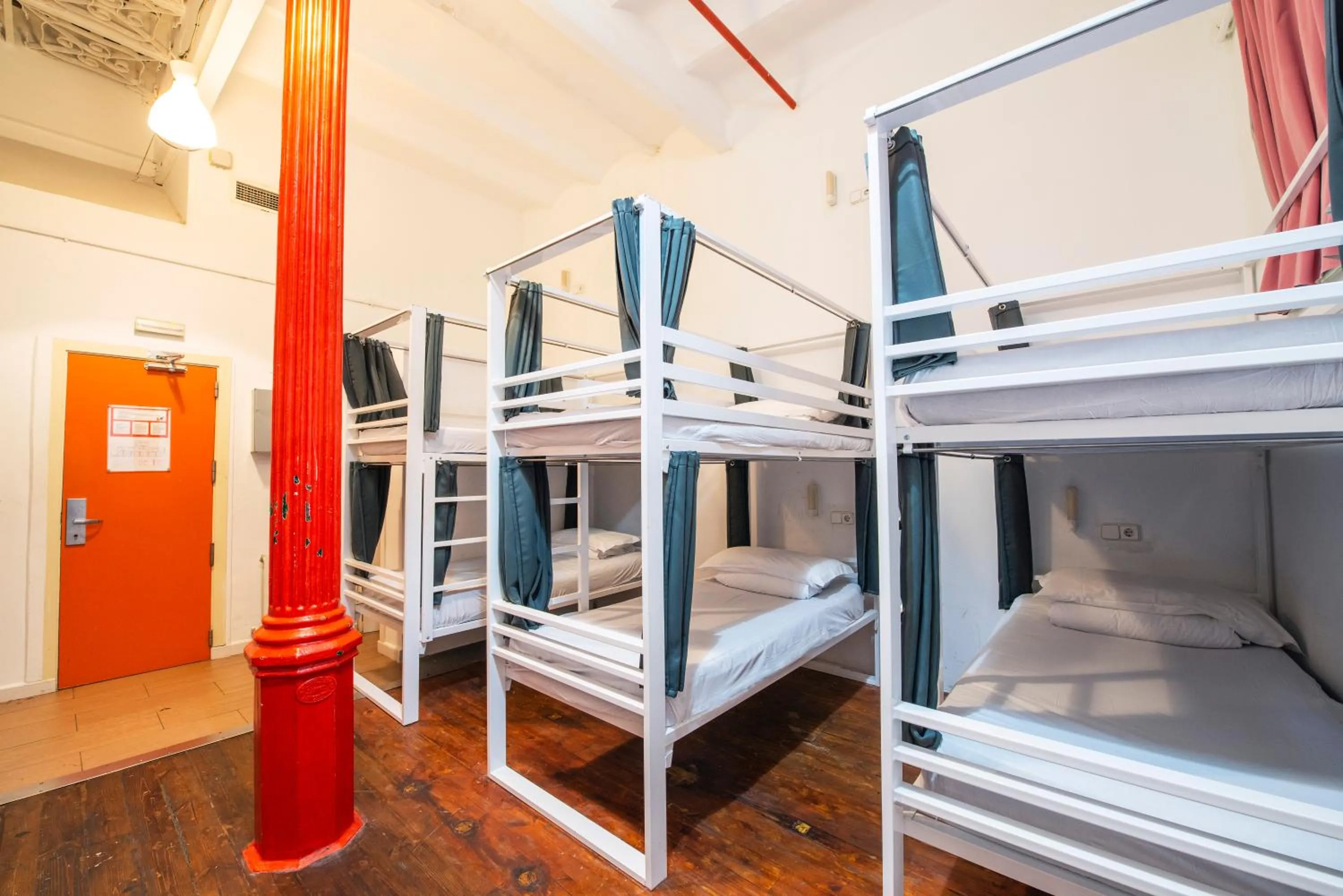 bunk bed, Bed in Safestay Barcelona Gothic