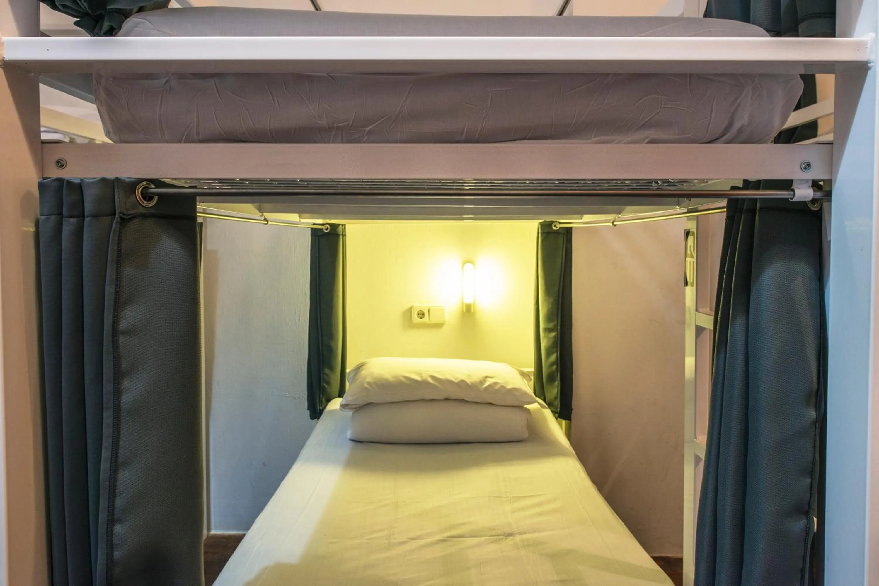 Bed in Safestay Barcelona Gothic