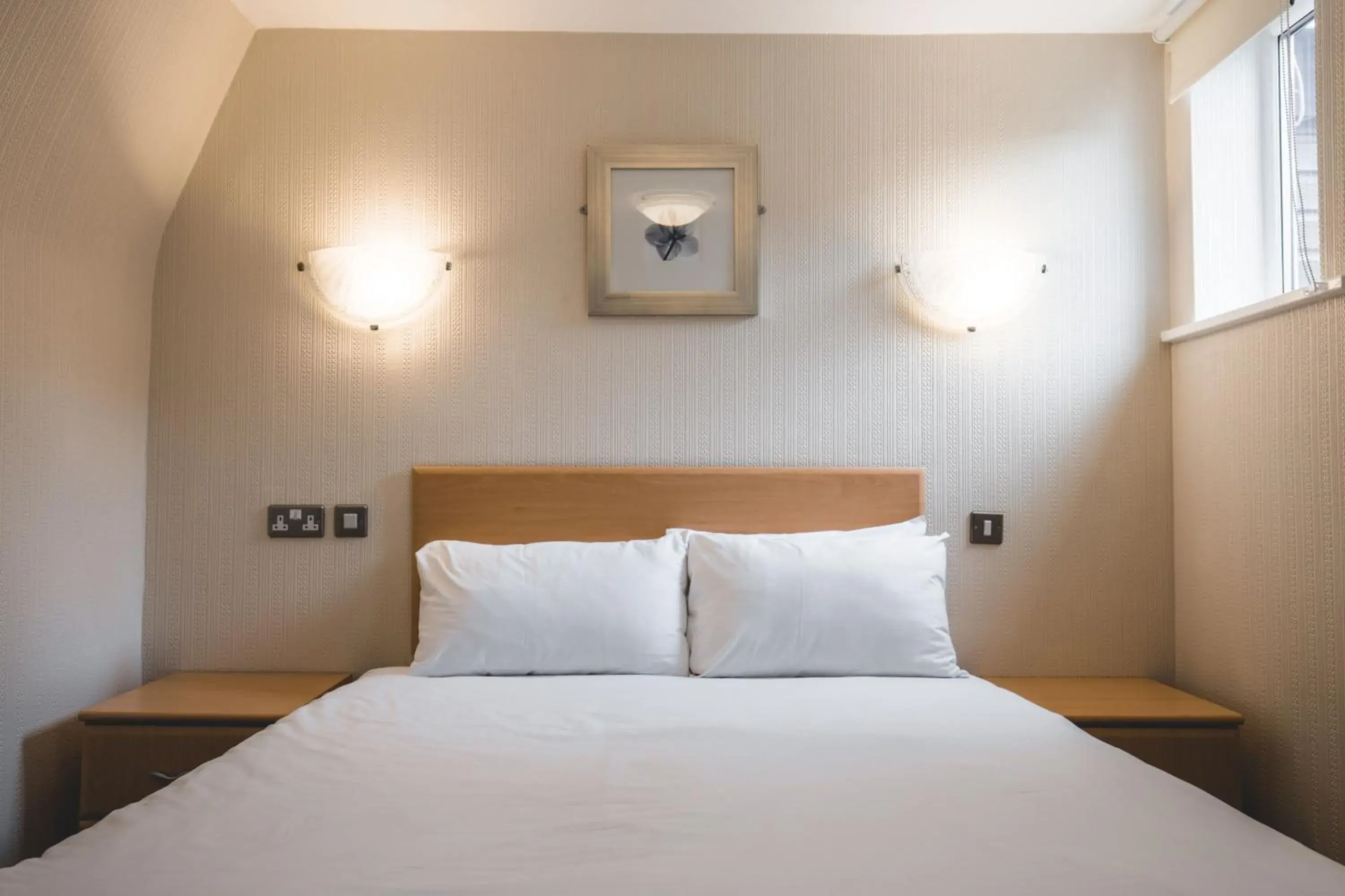 Cozy Double Room in Wycliffe Hotel Cozy Double Room in Wycliffe Hotel