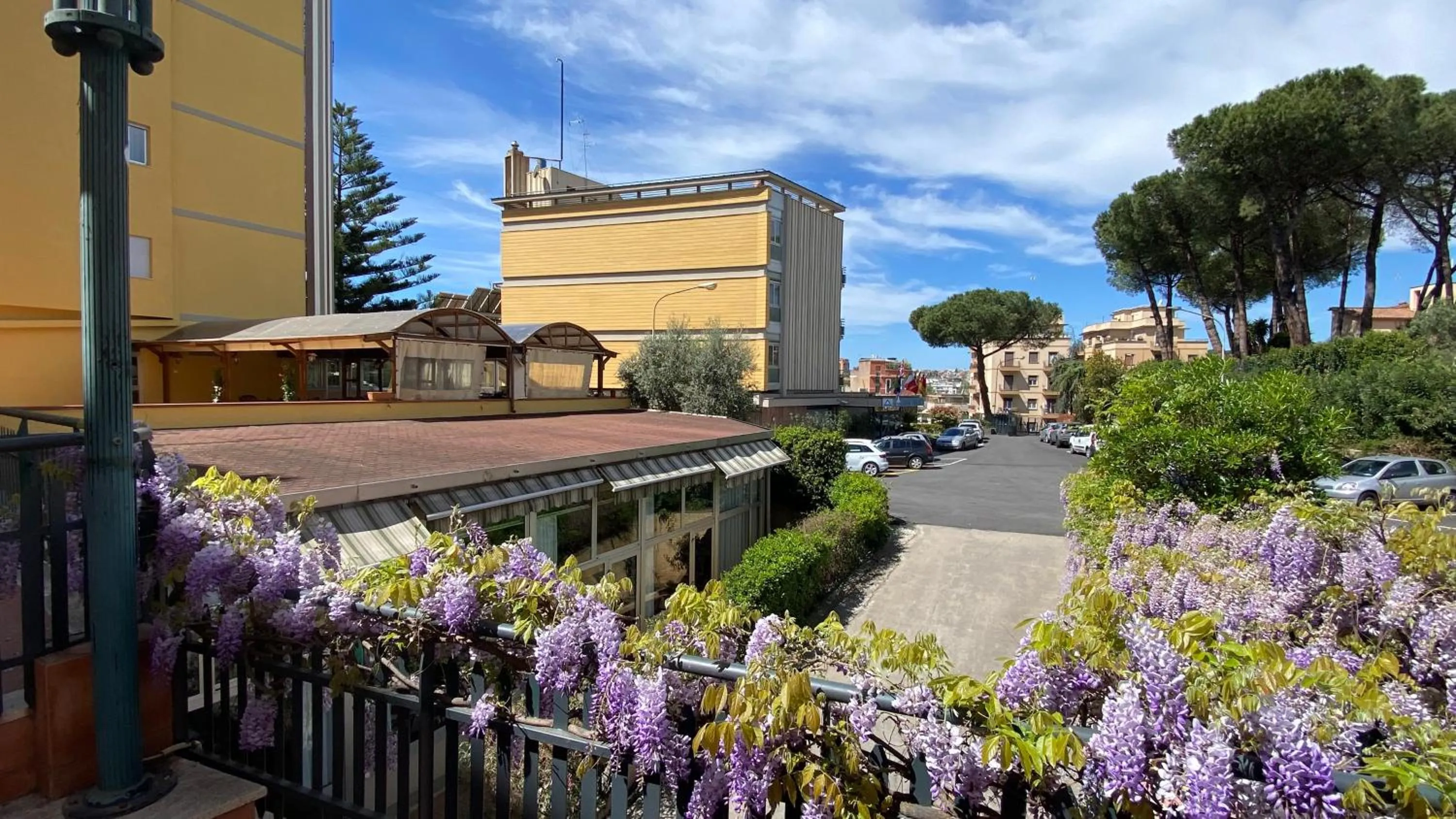 Property building in Hotel Casa Tra Noi