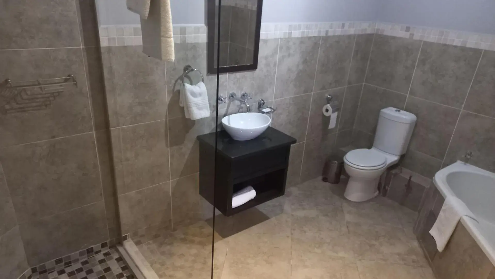 Deluxe Room - single occupancy in ANEW Hotel Highveld Emalahleni Deluxe Room - single occupancy in ANEW Hotel Highveld Emalahleni