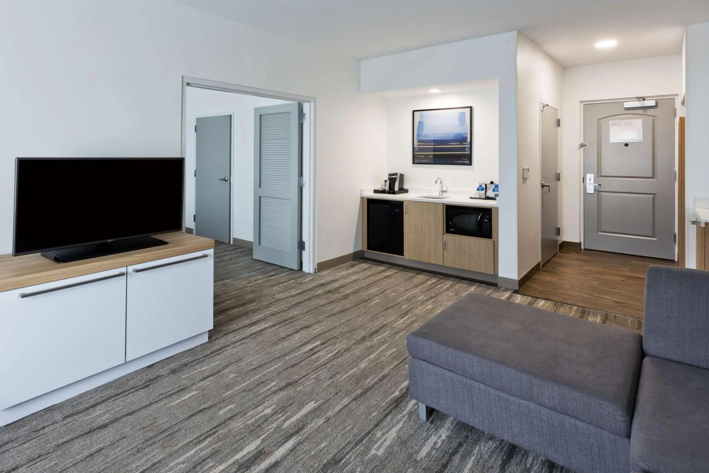 Bedroom in Hilton Garden Inn Birmingham SE/Liberty Park