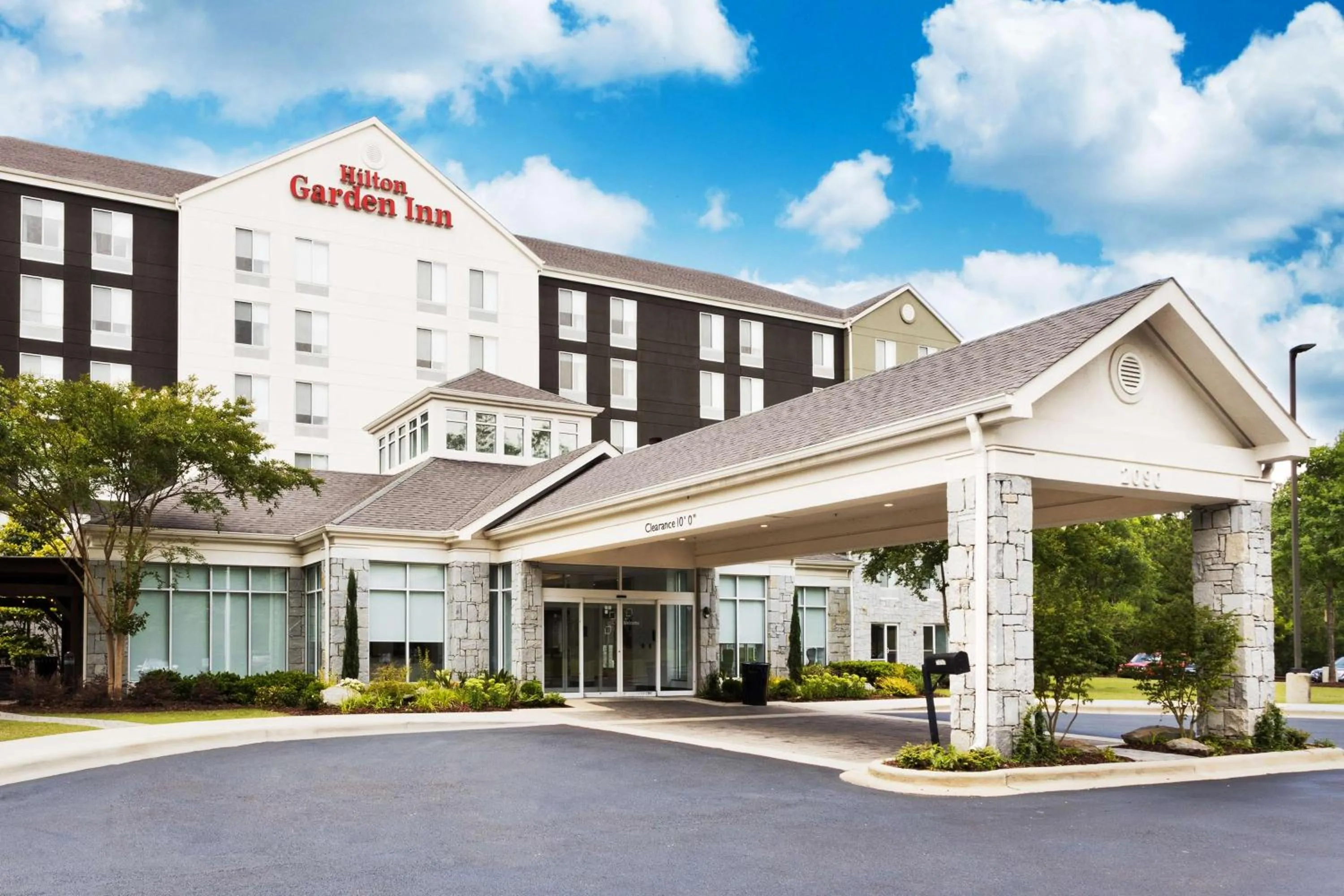 Property building in Hilton Garden Inn Birmingham SE/Liberty Park