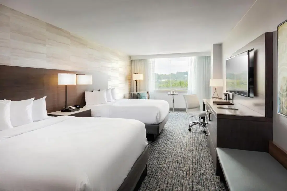 Queen Room with Two Queen Beds in DoubleTree Birmingham Perimeter Park Queen Room with Two Queen Beds in DoubleTree Birmingham Perimeter Park