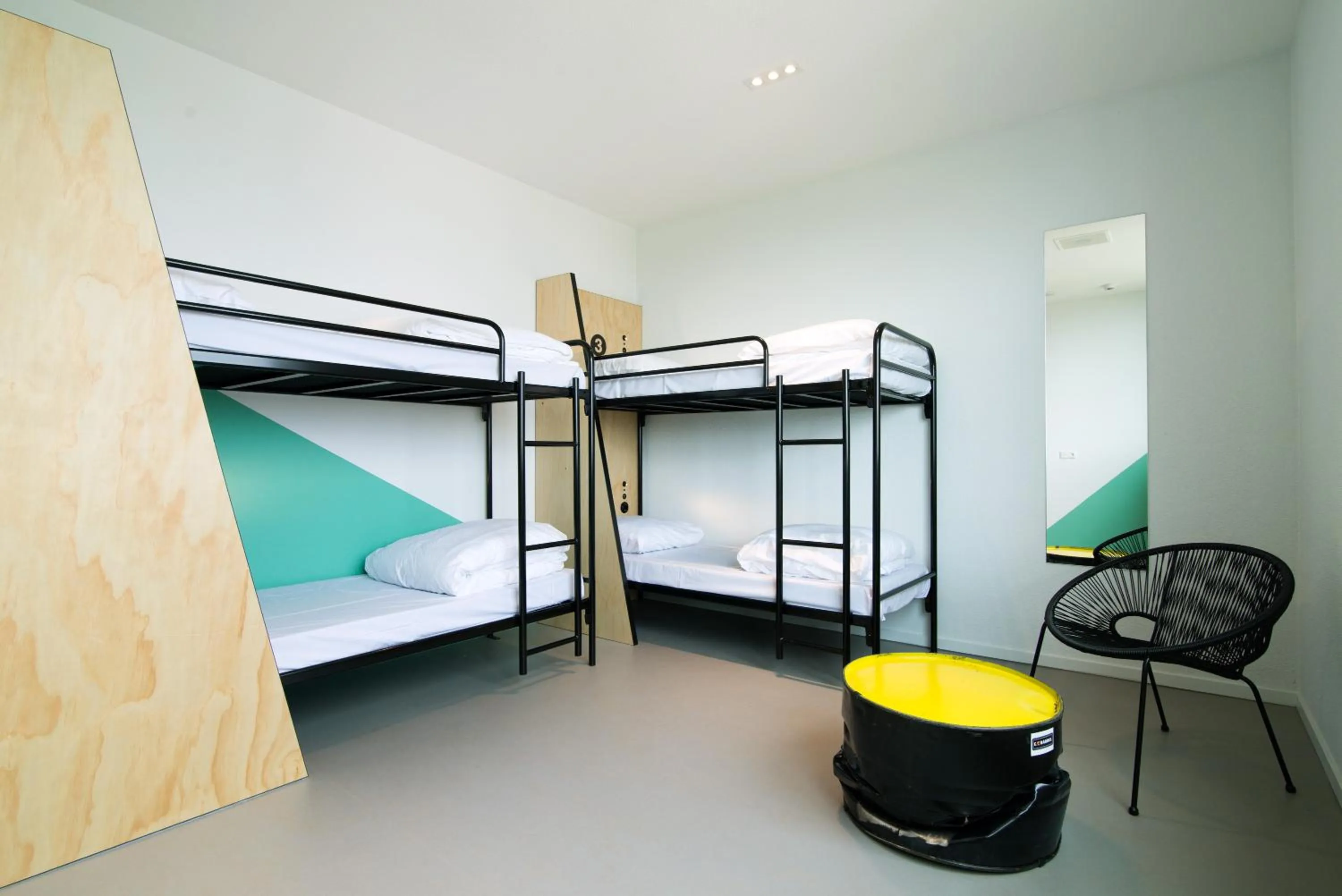 bunk bed, Bed in Via Amsterdam