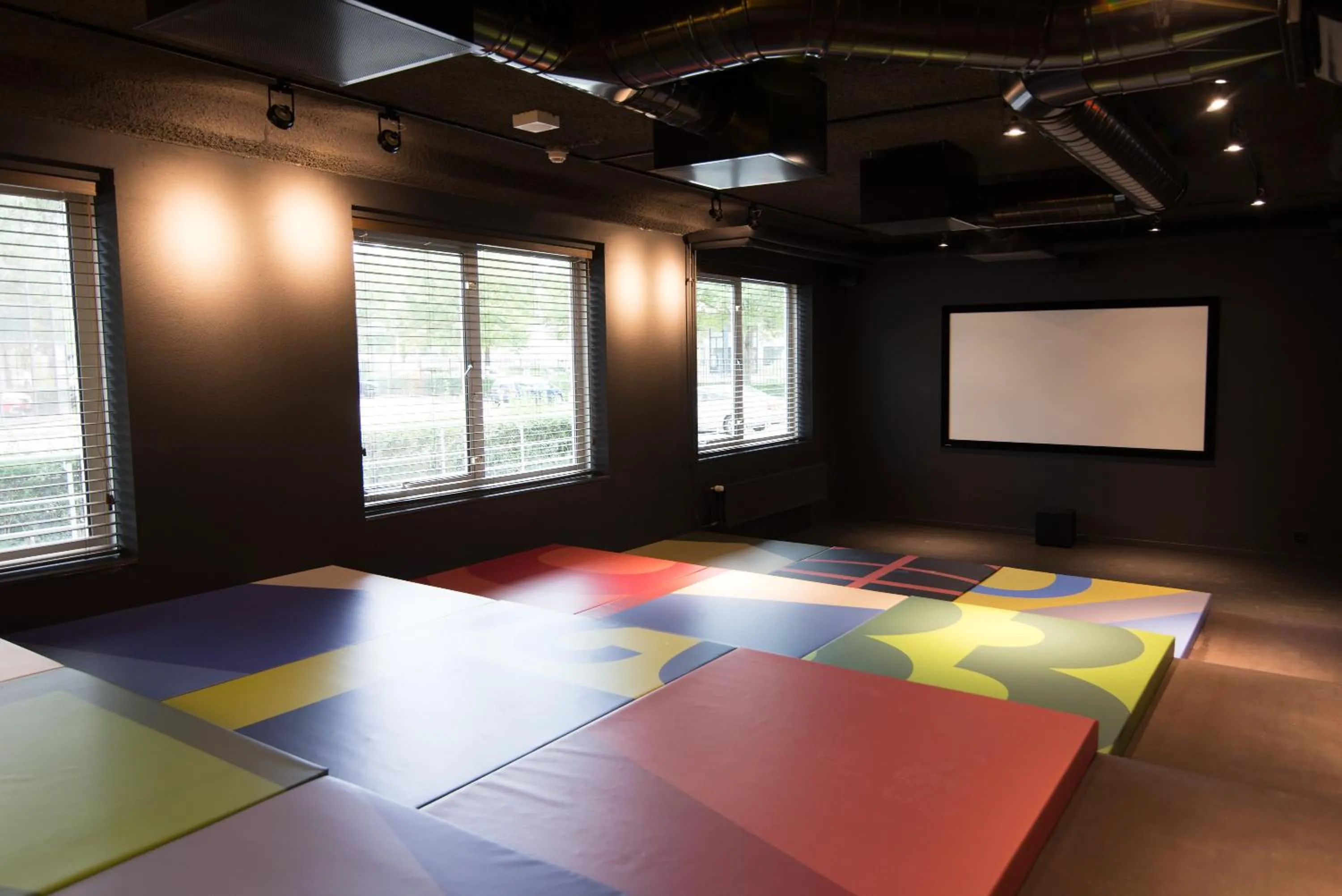 Activities in Via Amsterdam