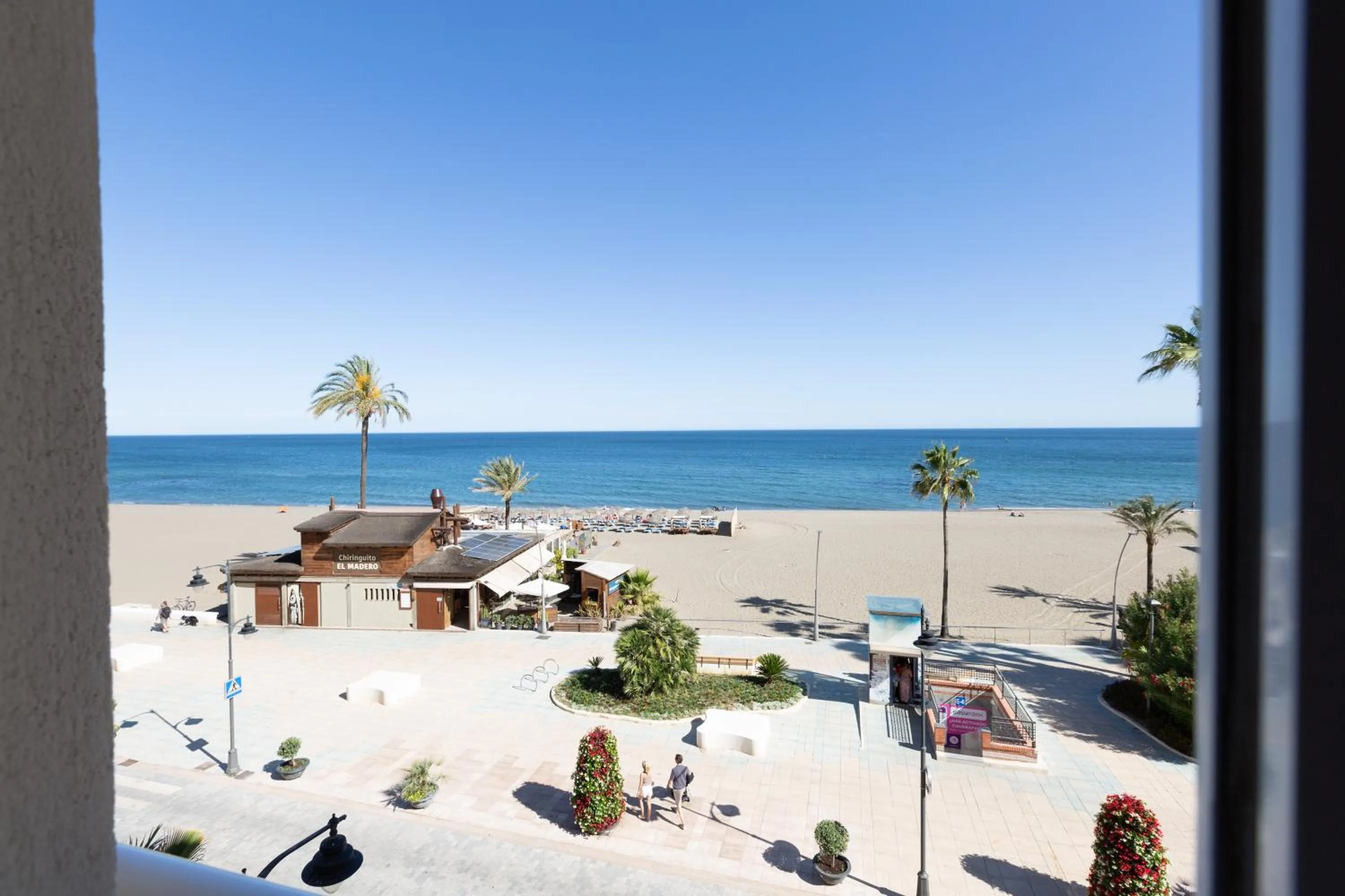 Beach in Hotel Mediterráneo by Croma