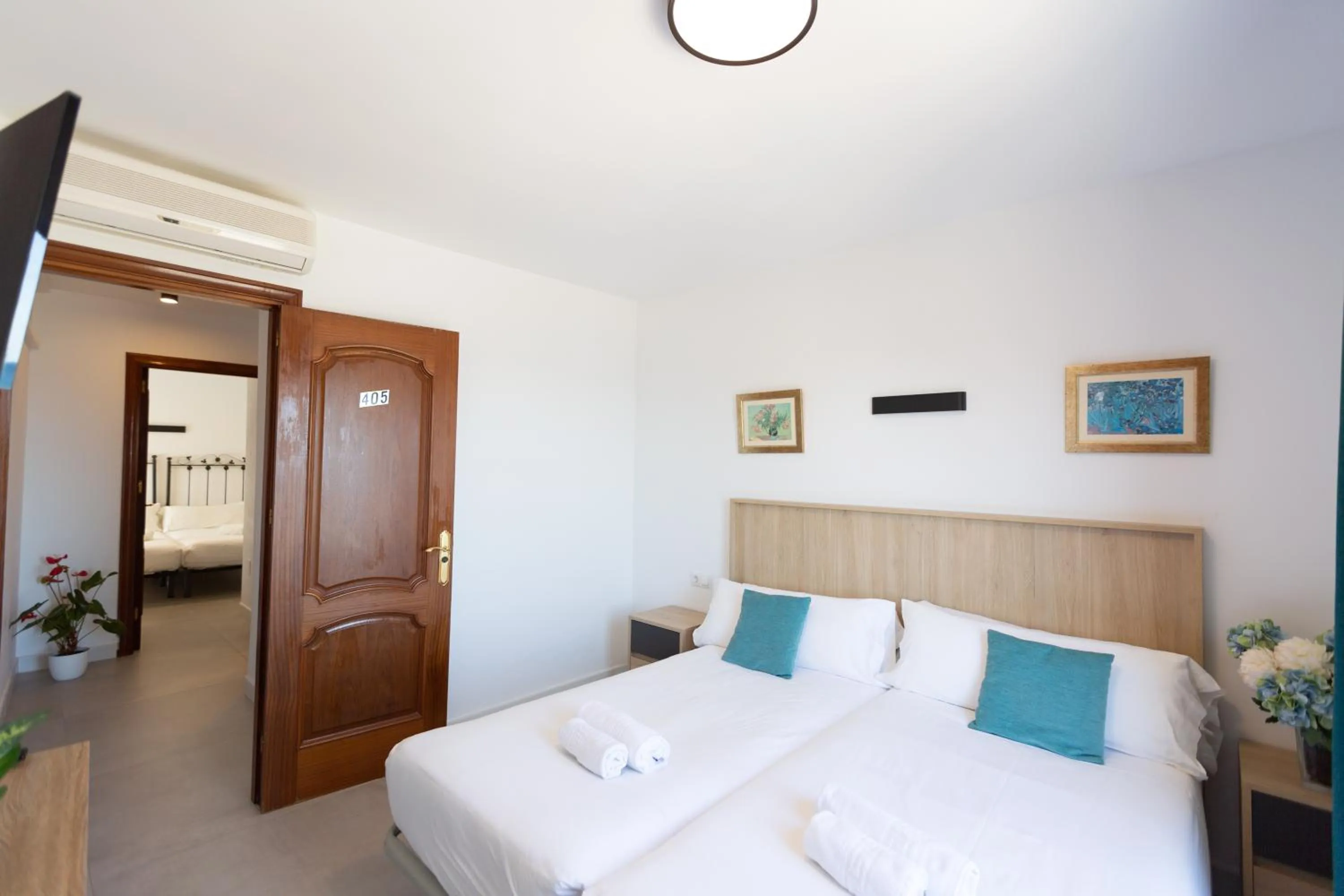 Bedroom, Bed in Hotel Mediterráneo by Croma