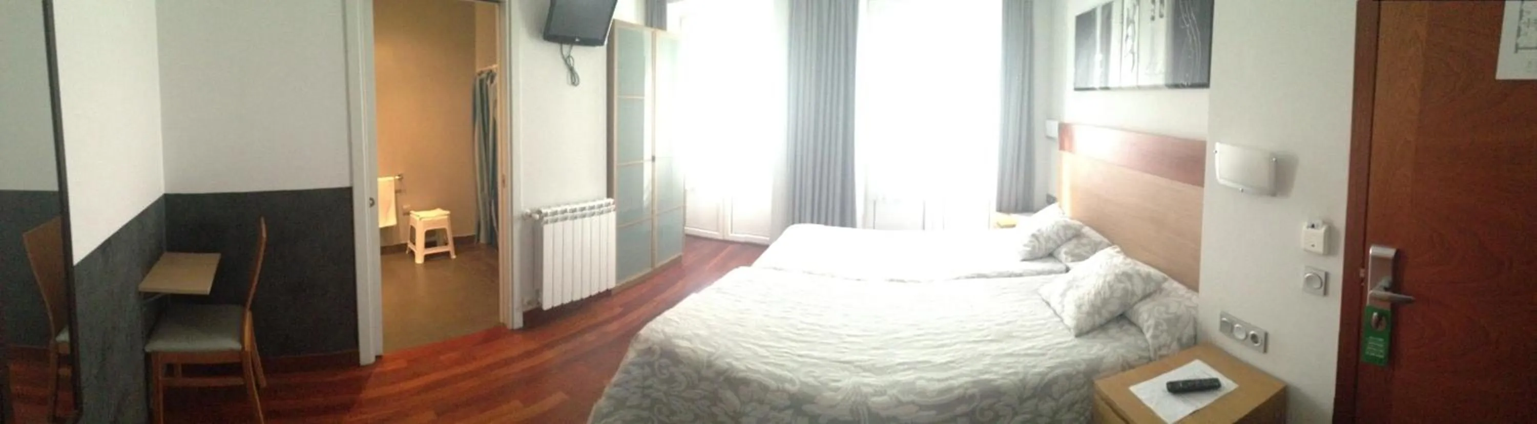 Bed in Hostal San Sebastian Centro