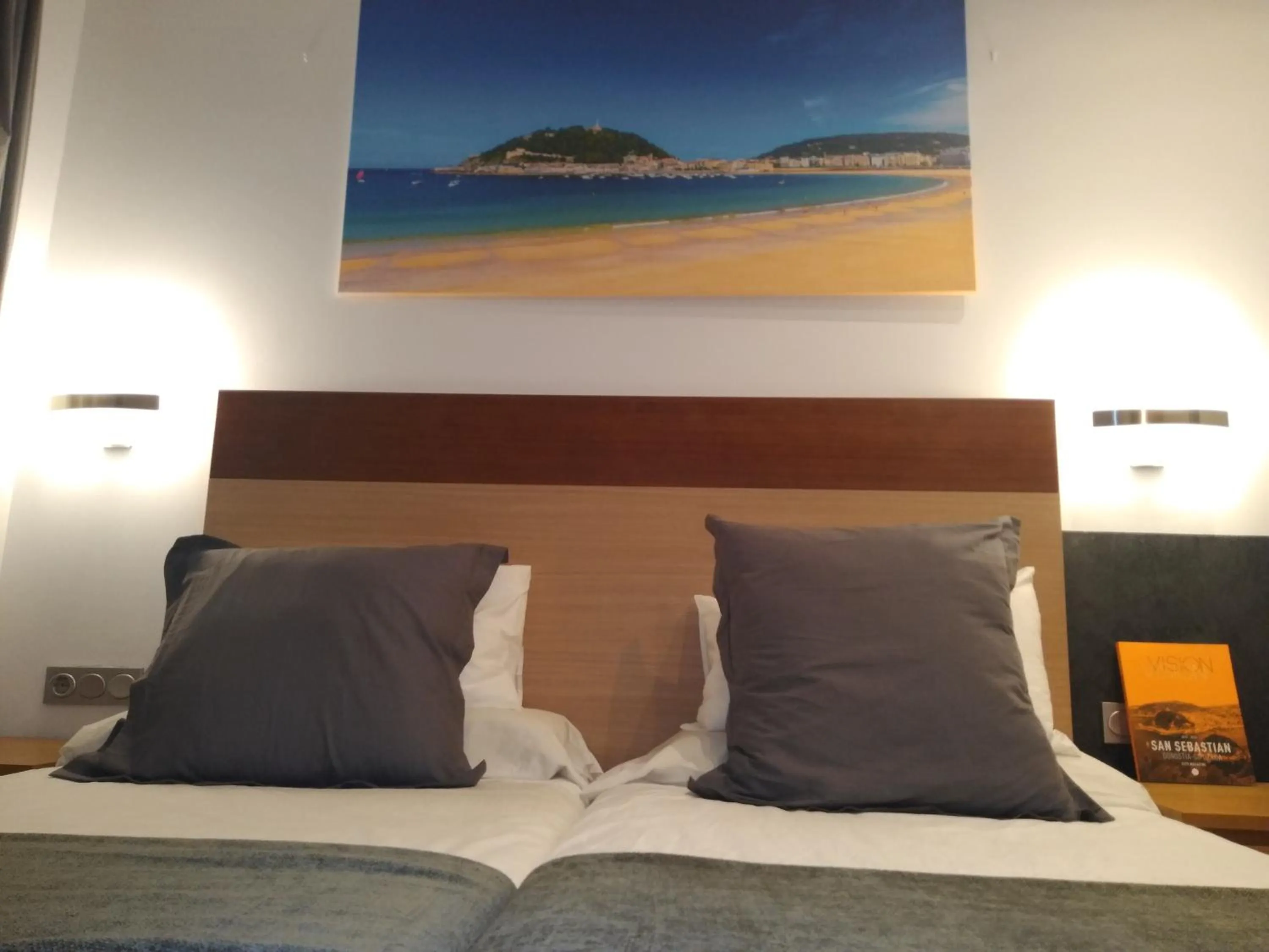 Bed in Hostal San Sebastian Centro