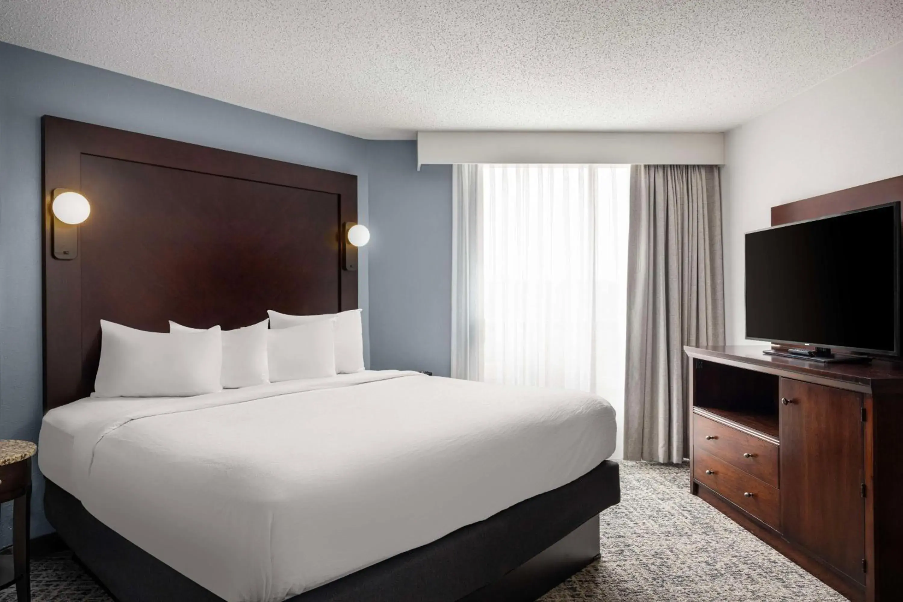 Two-Bedroom Suite - Non-Smoking in Embassy Suites Birmingham Two-Bedroom Suite - Non-Smoking in Embassy Suites Birmingham