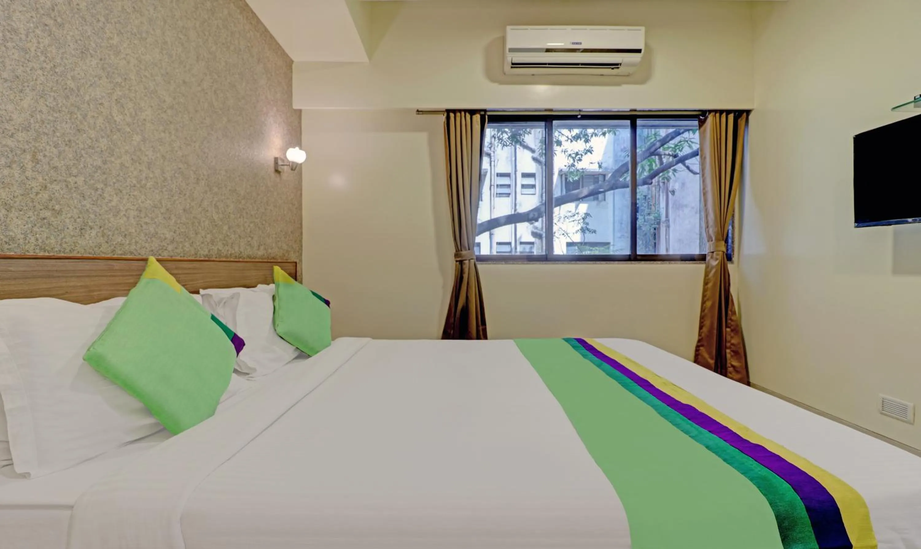 Bedroom, Bed in Treebo Vikrant Residency