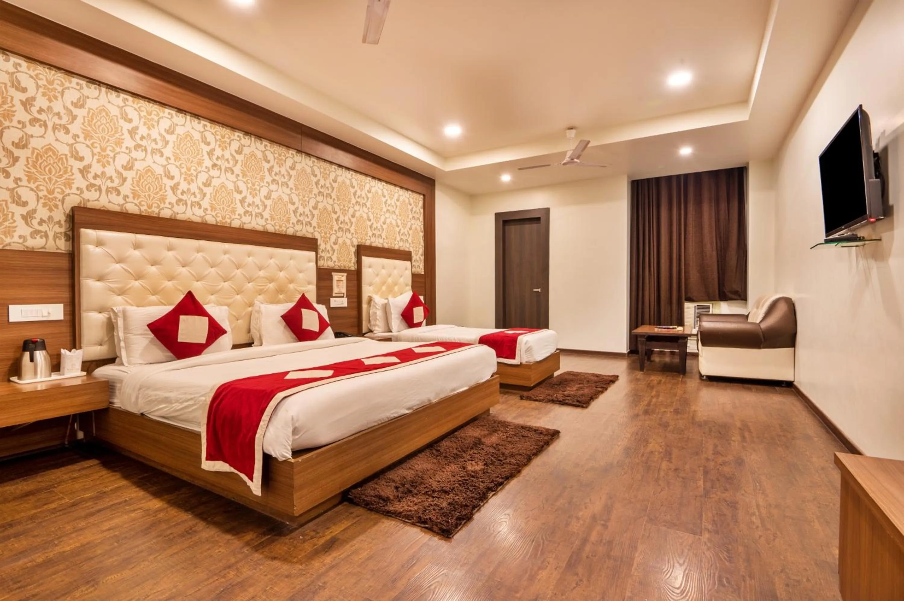 Bed in Hotel The Royal Krishna