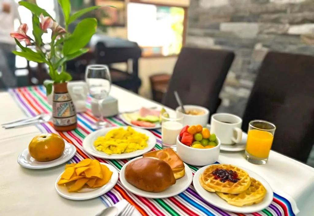 Breakfast in Hotel Machupicchu Adventure