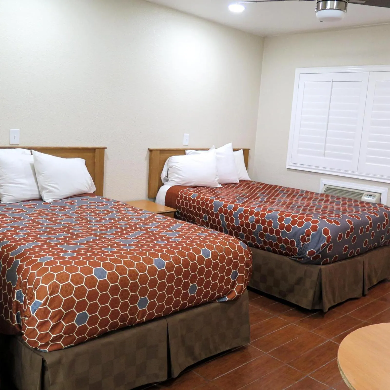 Bed in Townhouse Inn and Suites